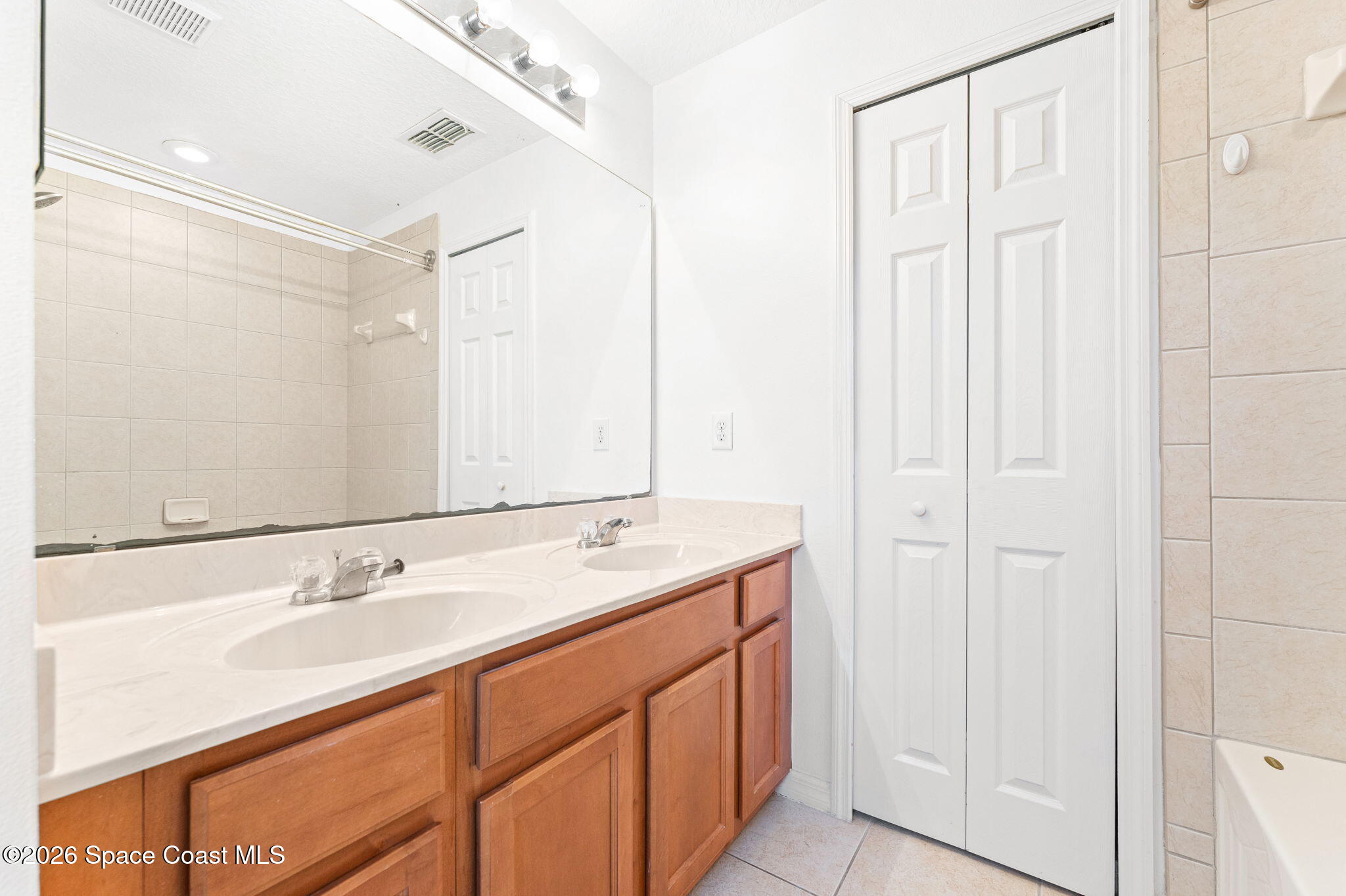 9814 Tivoli Villa Drive