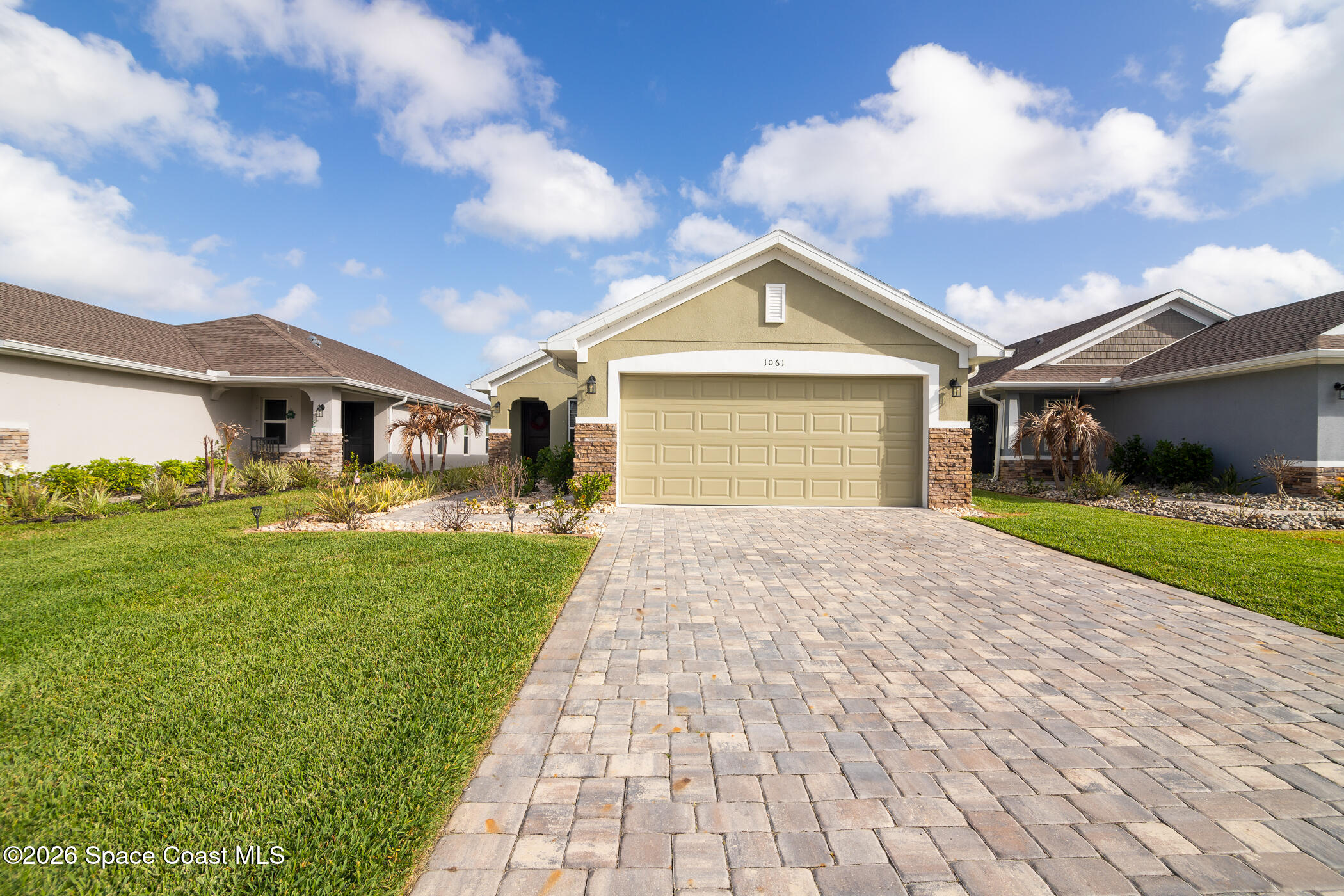 1061 Canfield Circle SE