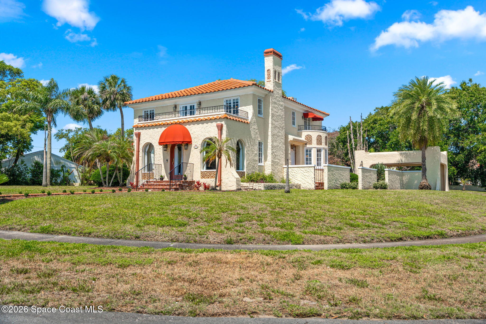 2105 Mac Farland Drive