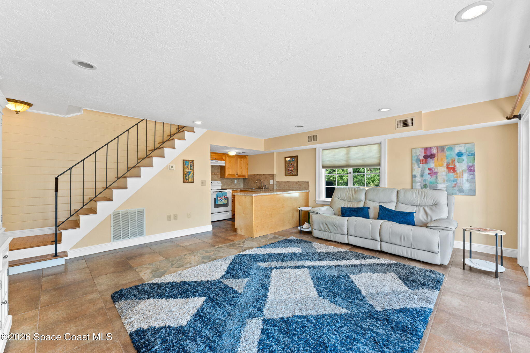 2105 Mac Farland Drive