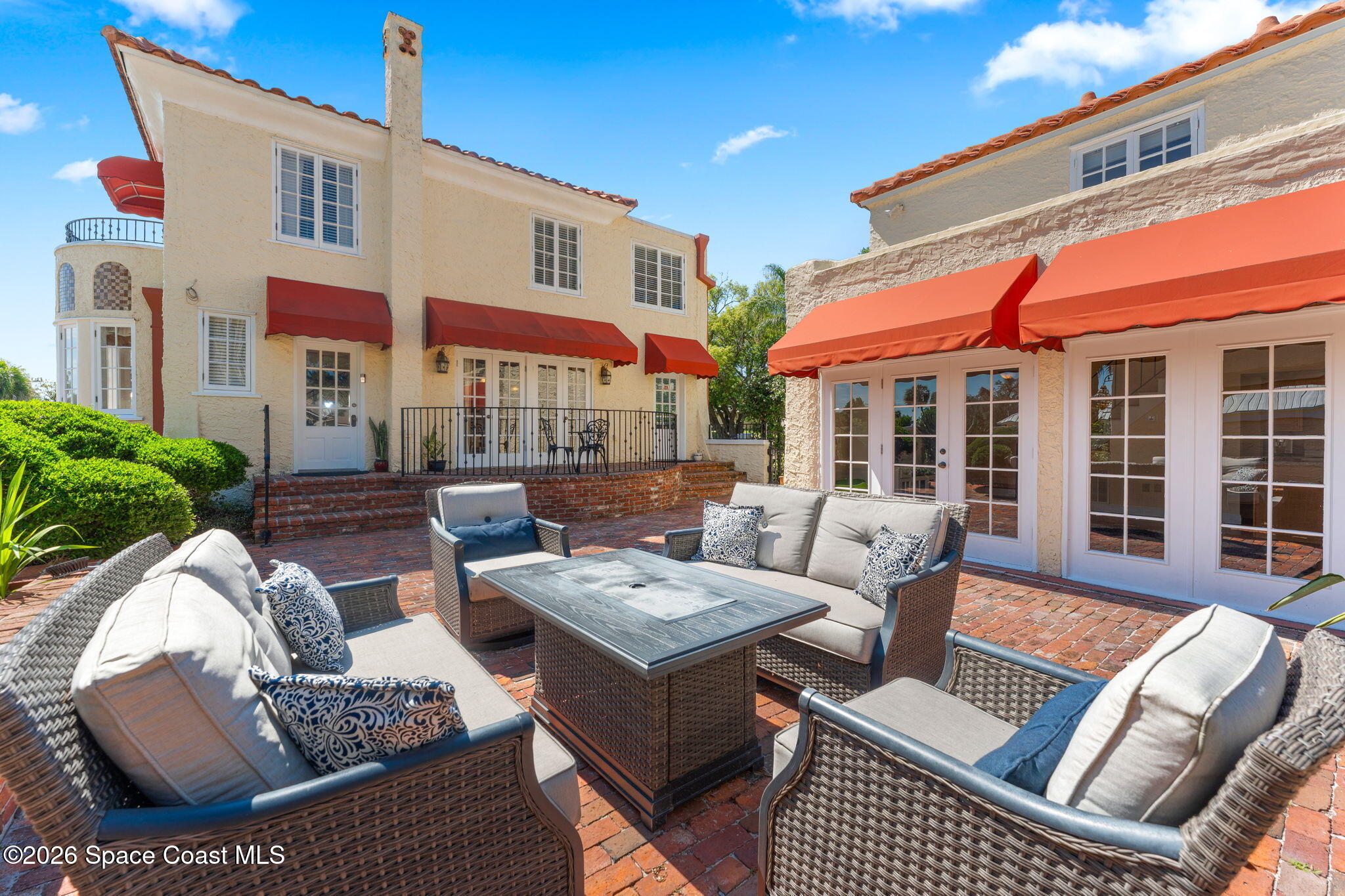 2105 Mac Farland Drive