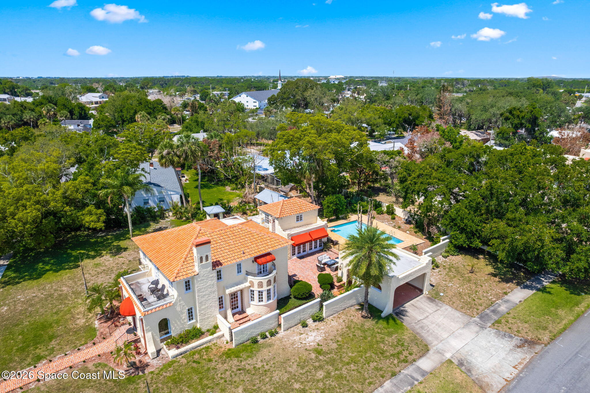 2105 Mac Farland Drive