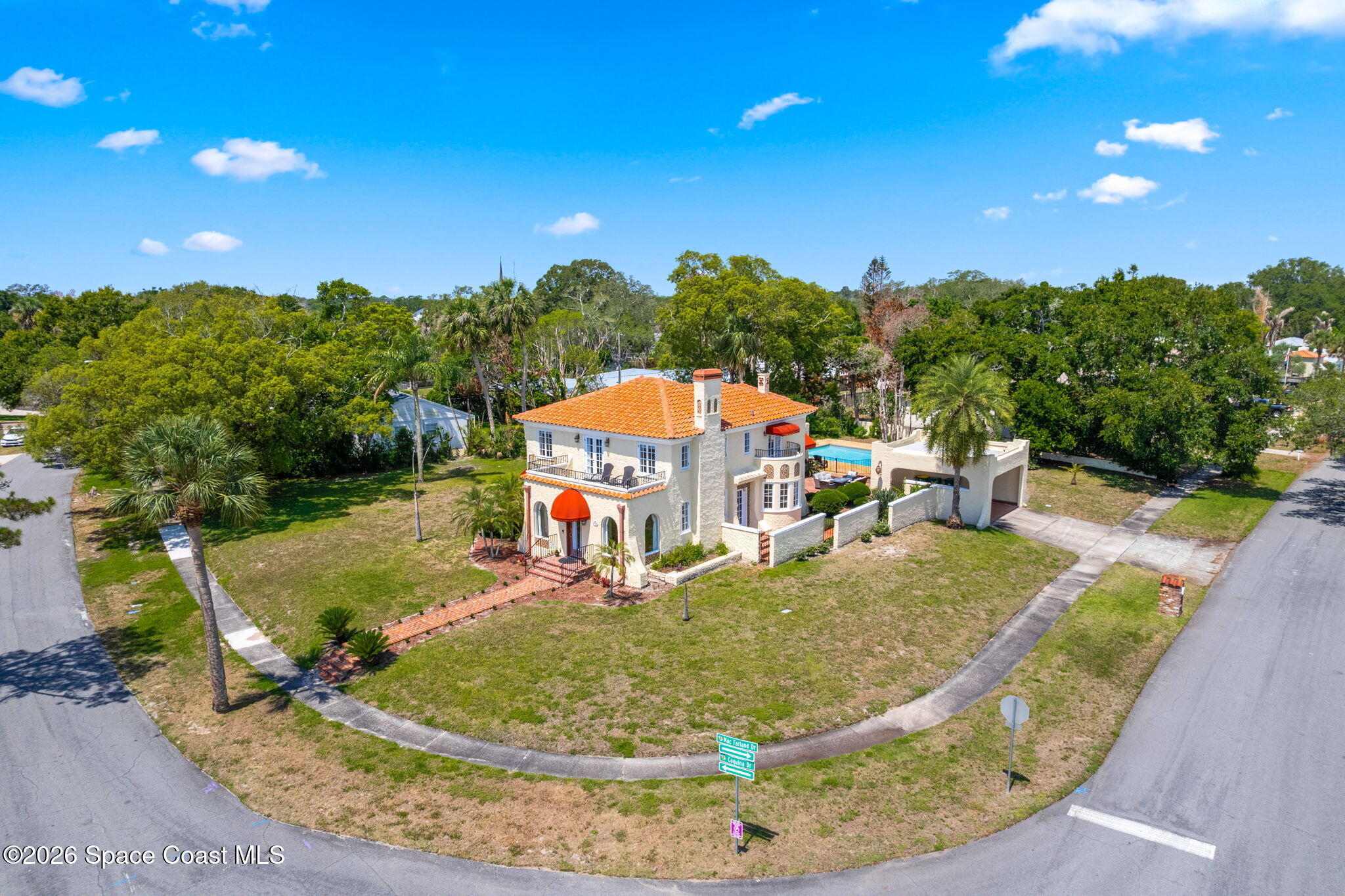 2105 Mac Farland Drive