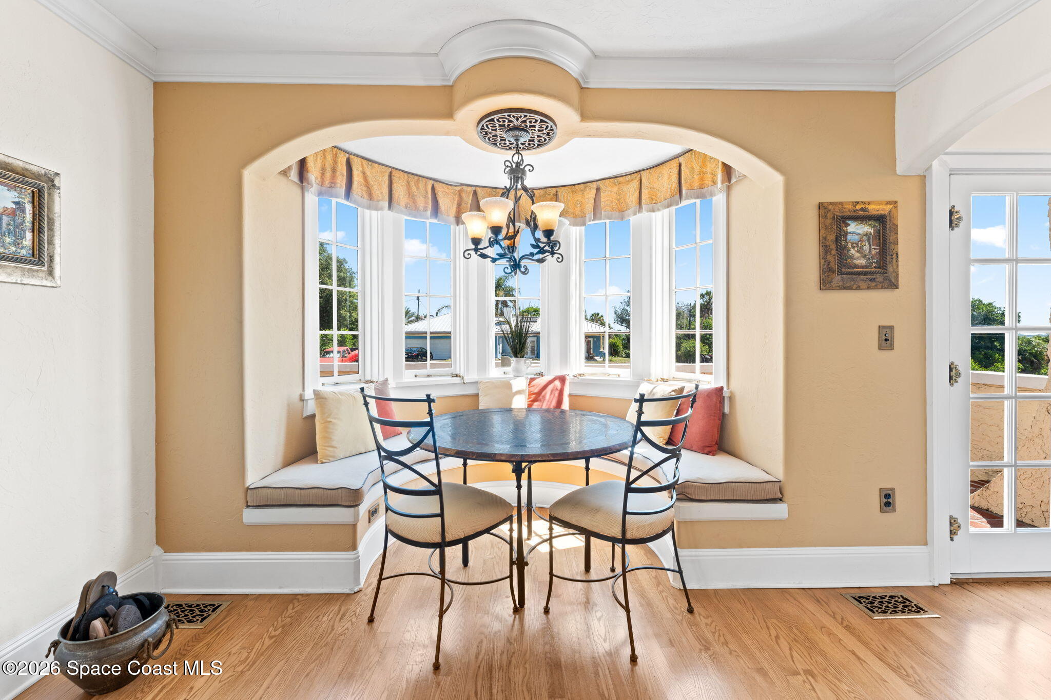 2105 Mac Farland Drive