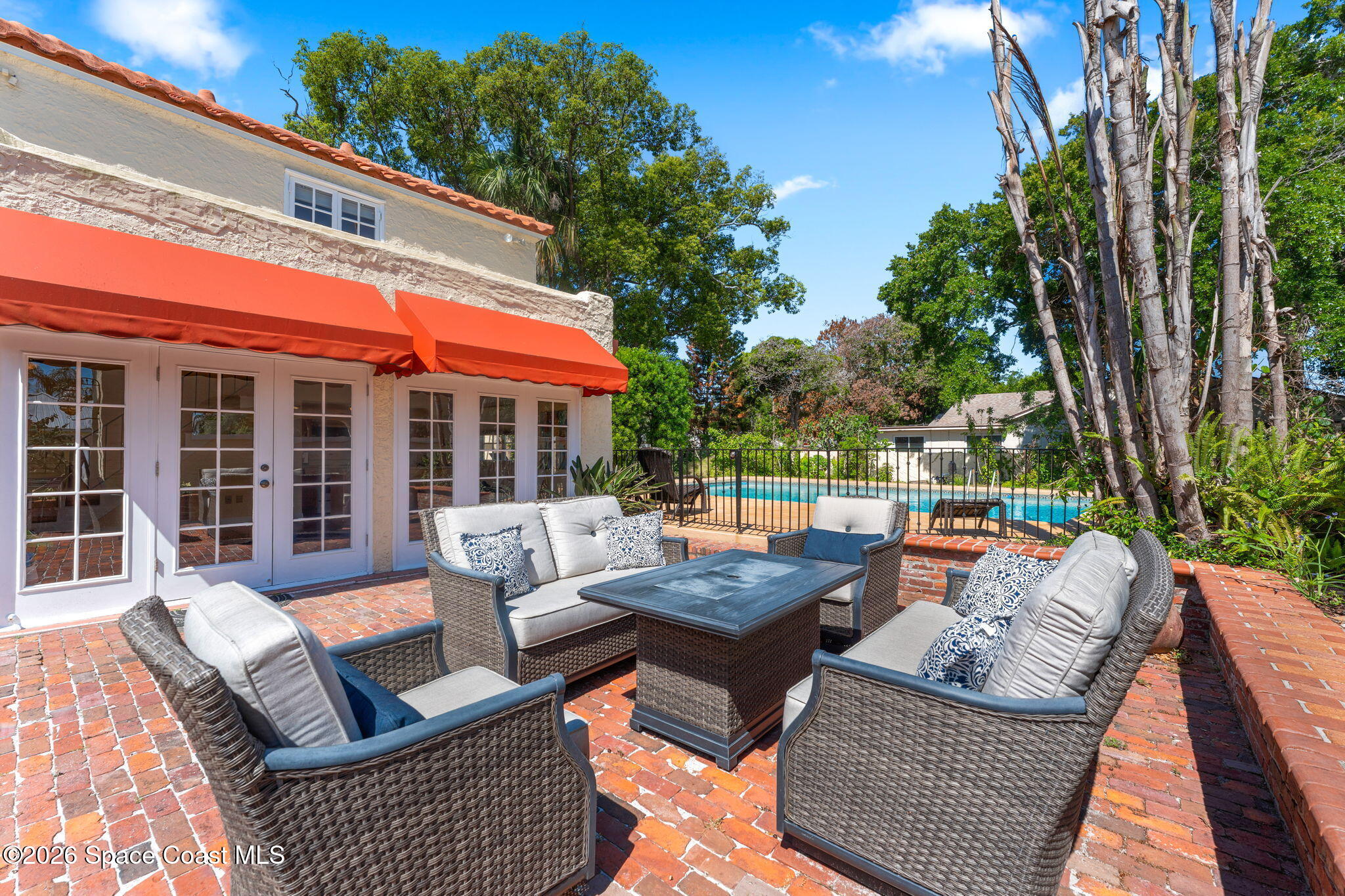 2105 Mac Farland Drive