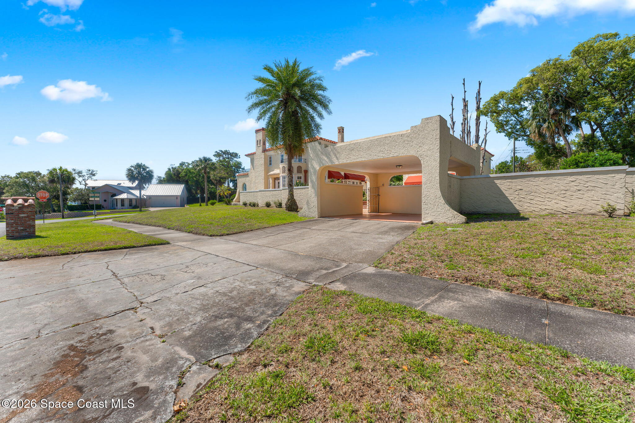 2105 Mac Farland Drive