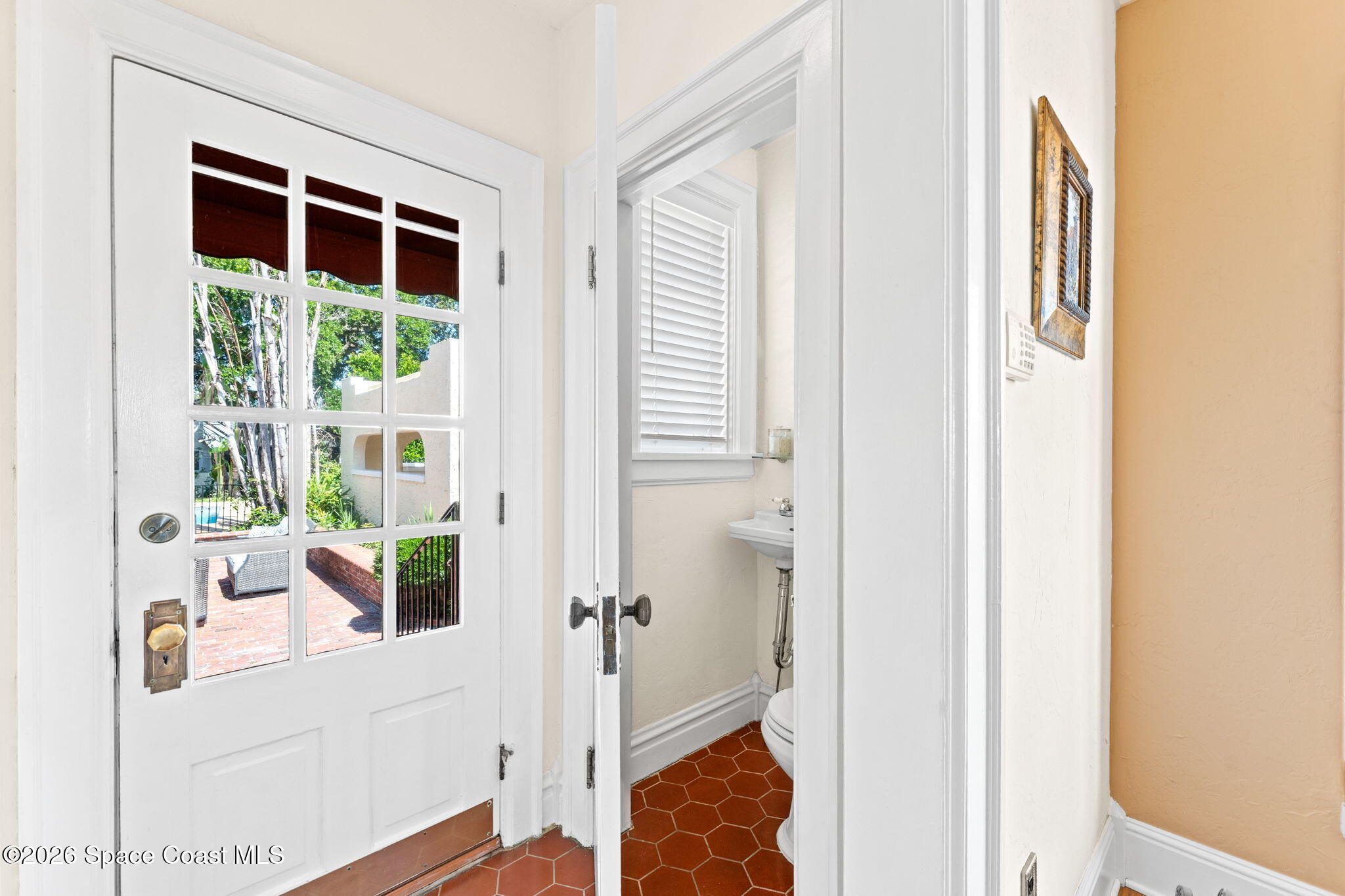 2105 Mac Farland Drive