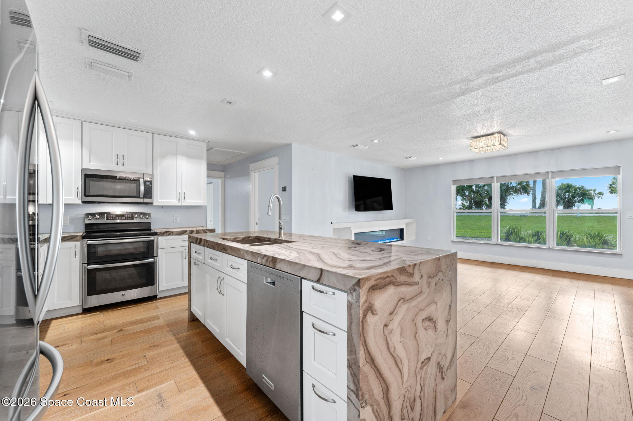 3837 Indian River Drive