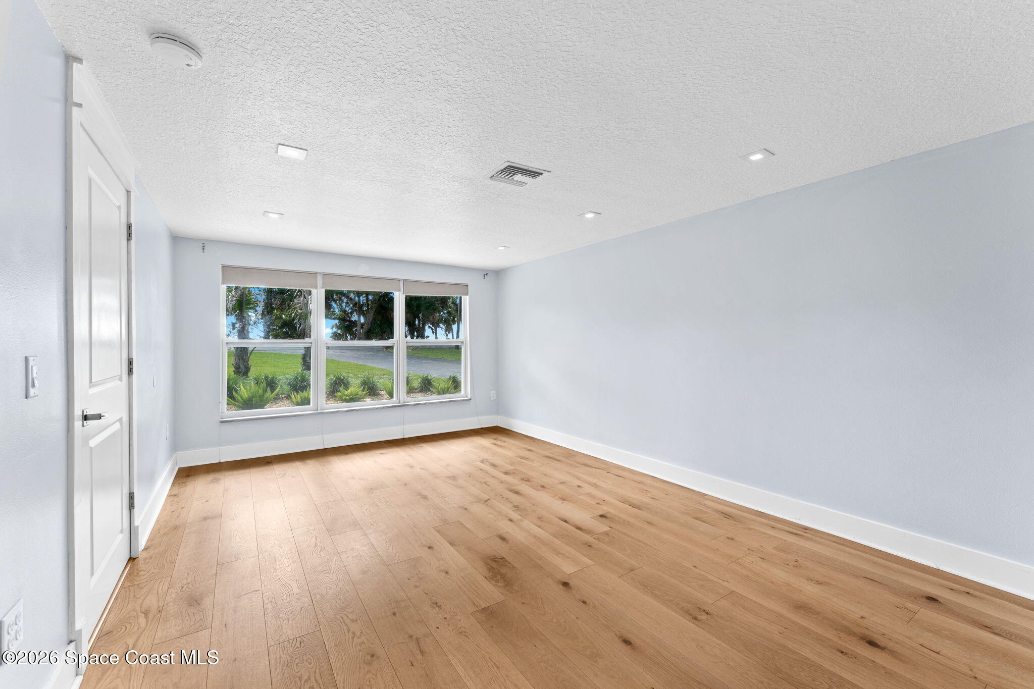 3837 Indian River Drive