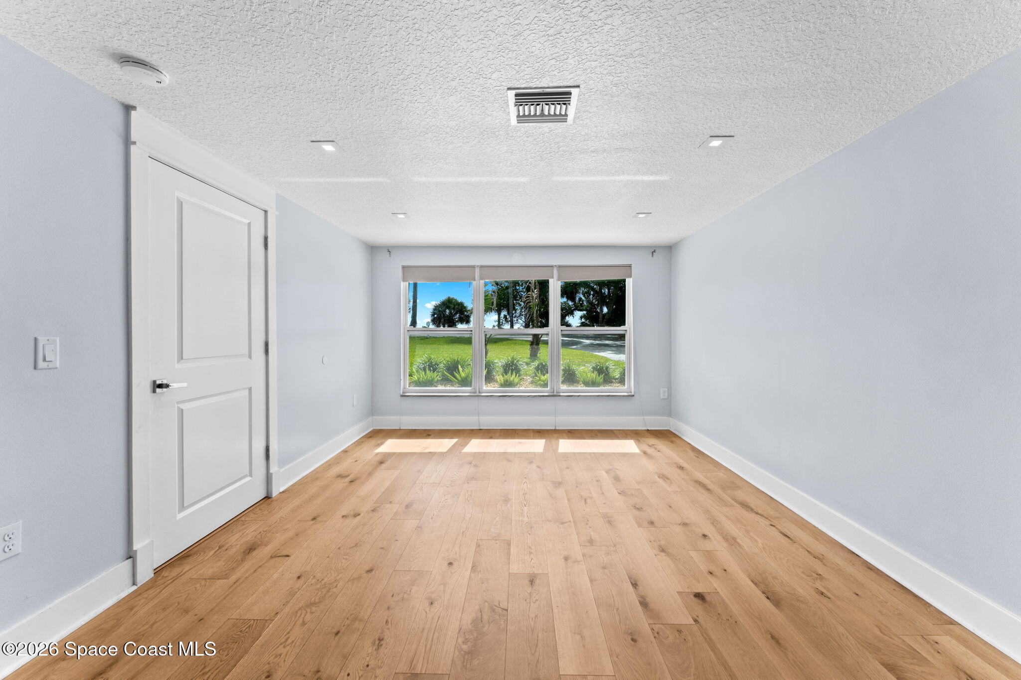 3837 Indian River Drive