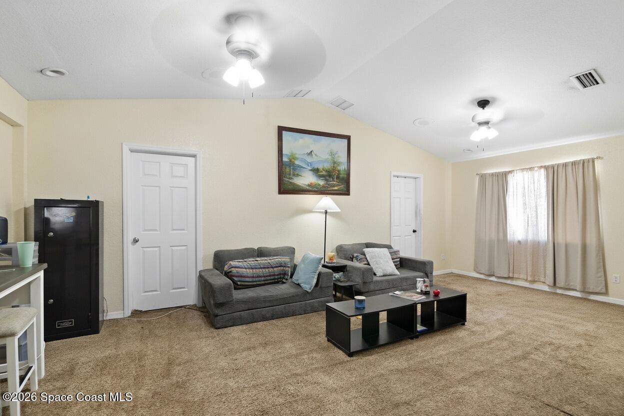 6599 Bamboo Avenue