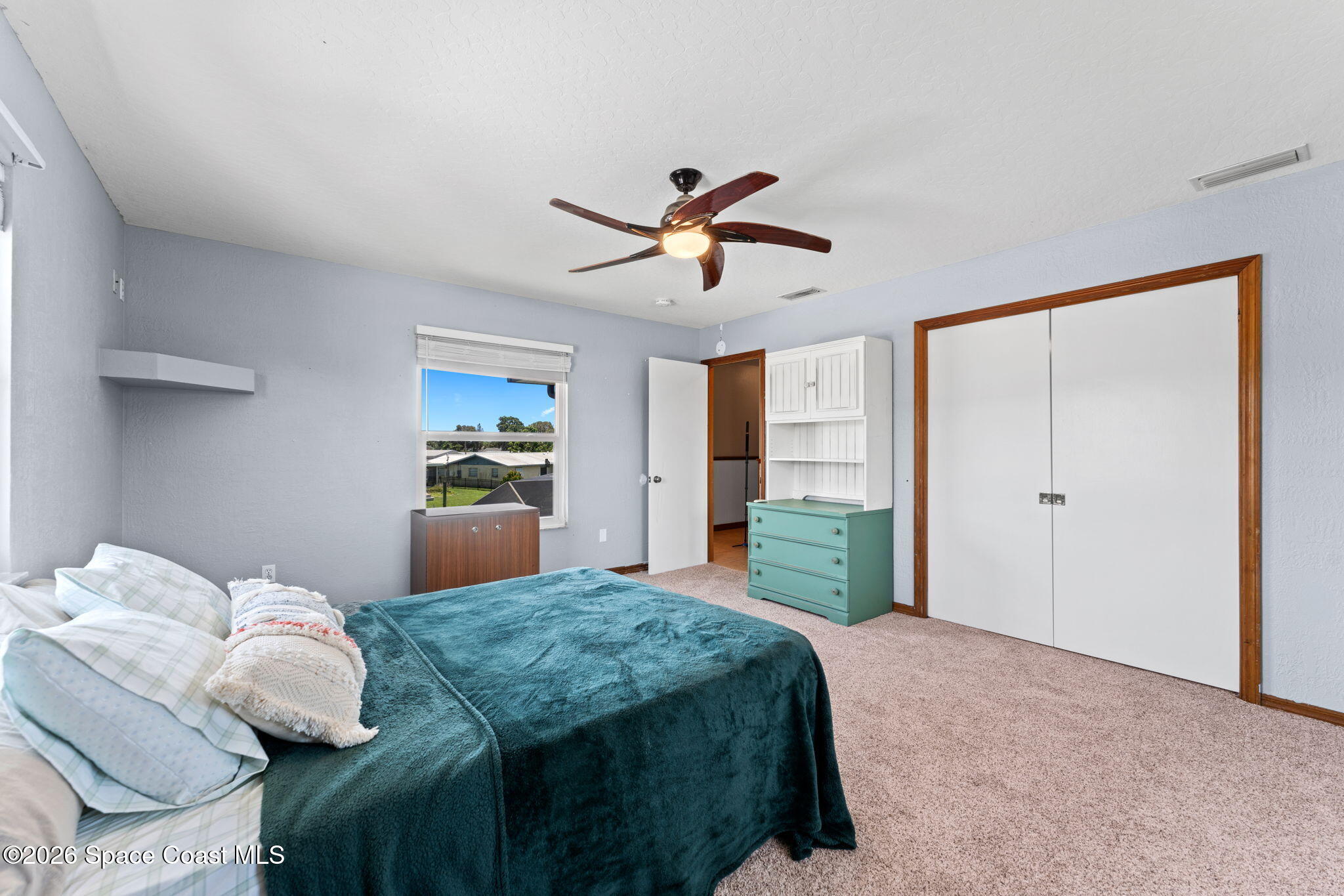 1275 Island Drive