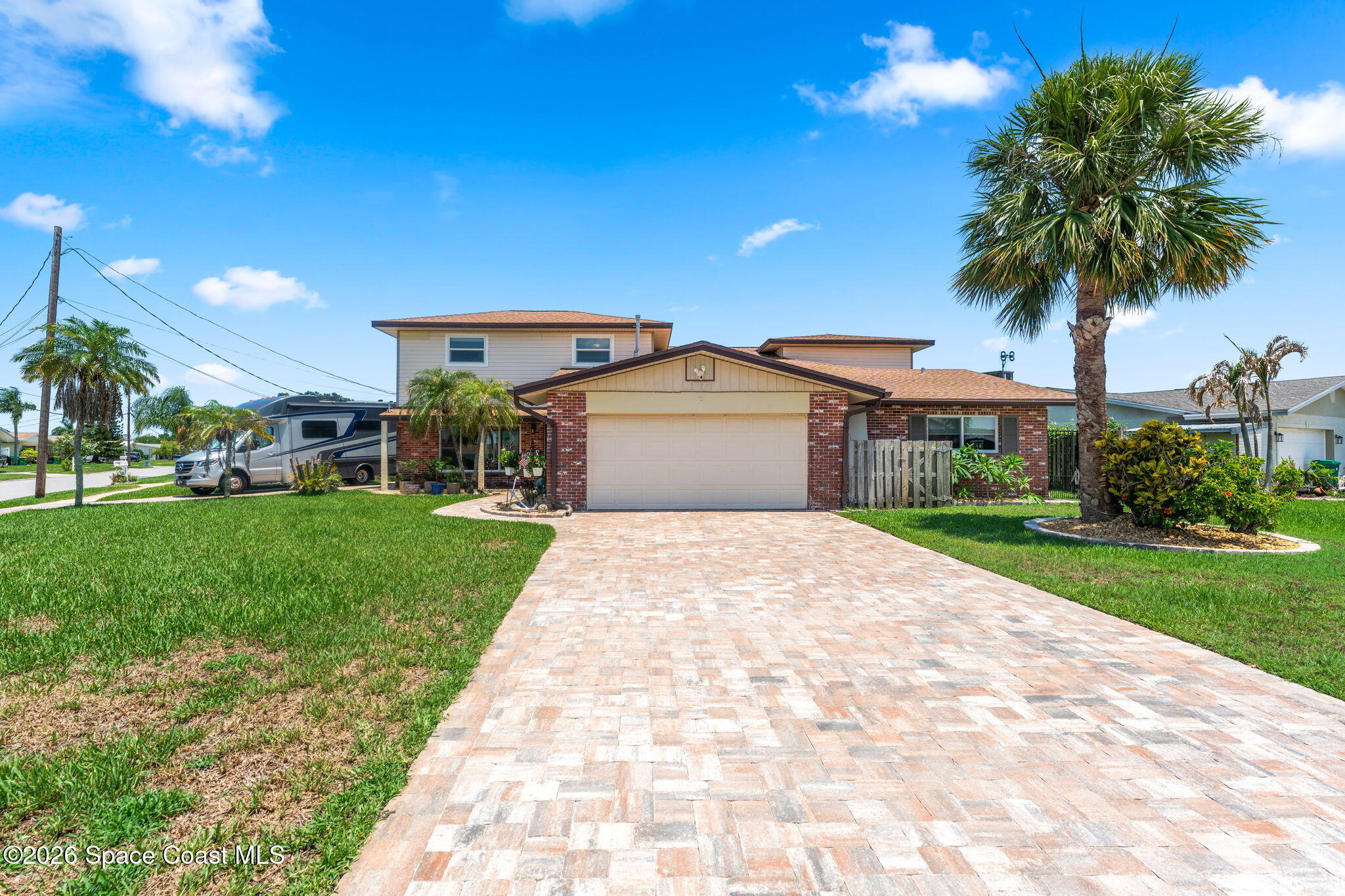 1275 Island Drive