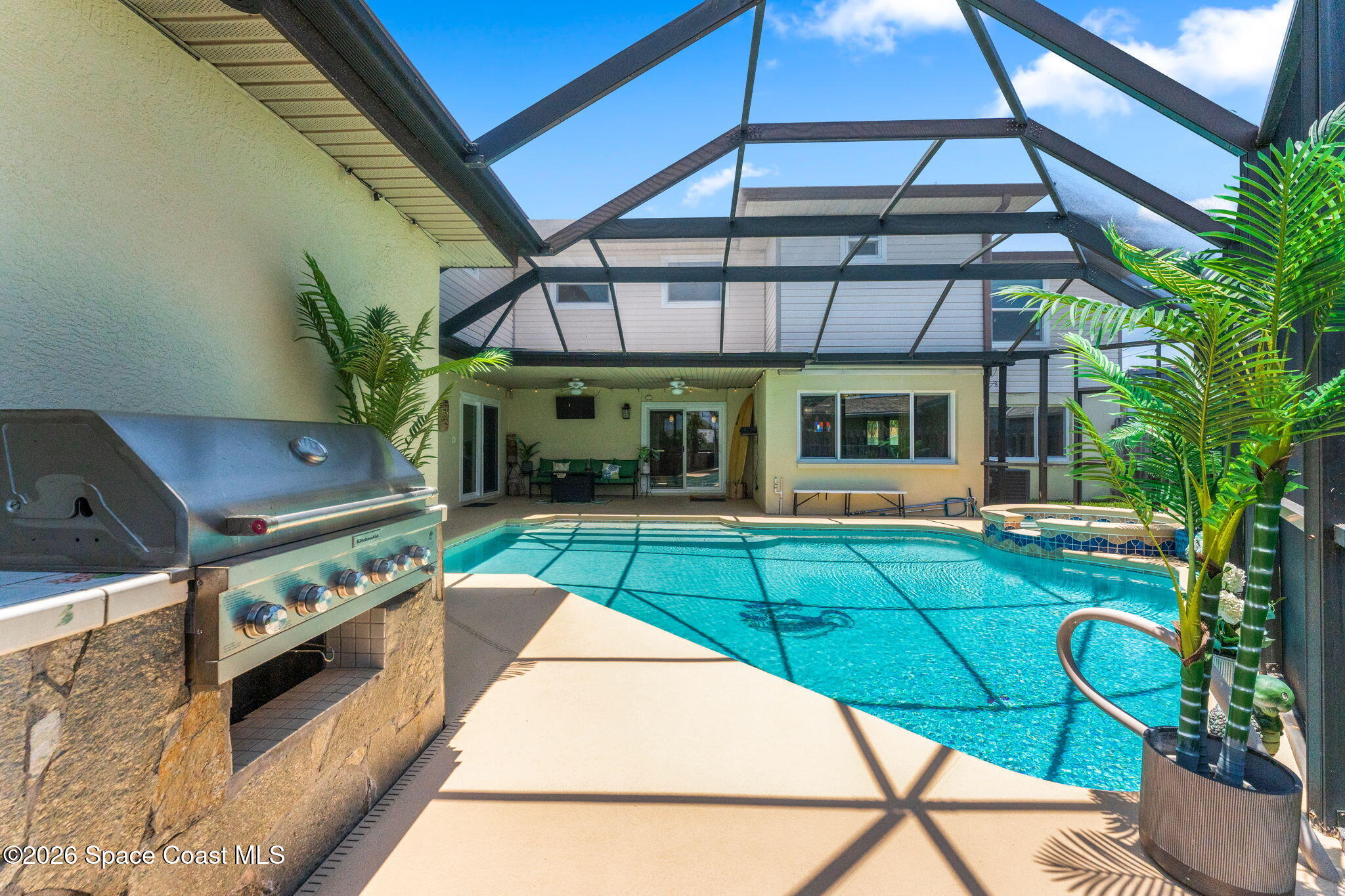 1275 Island Drive