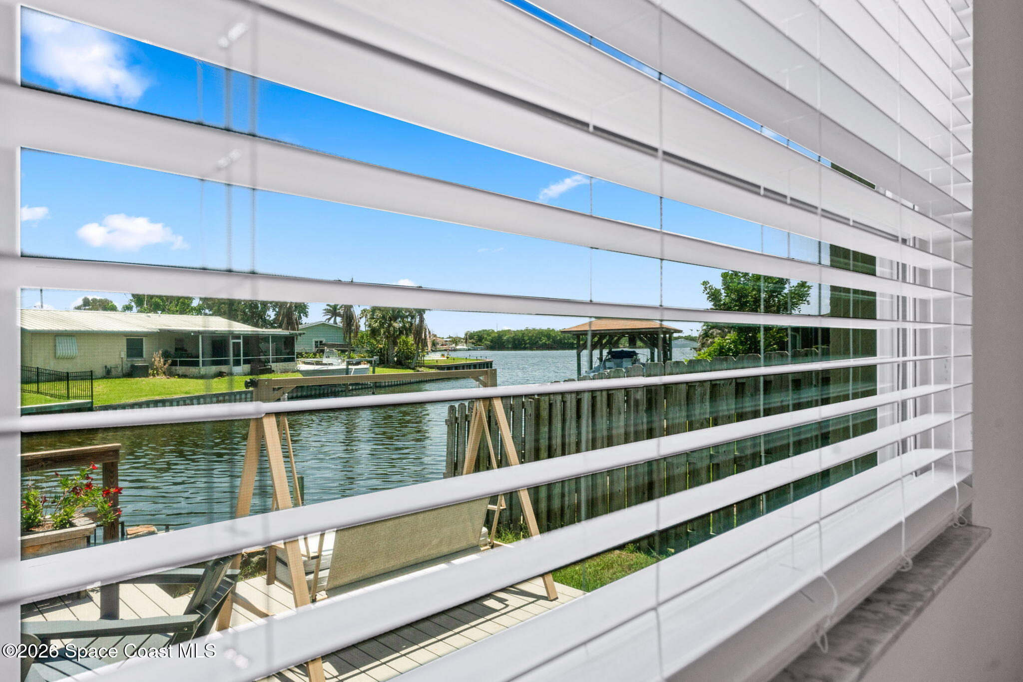 1275 Island Drive