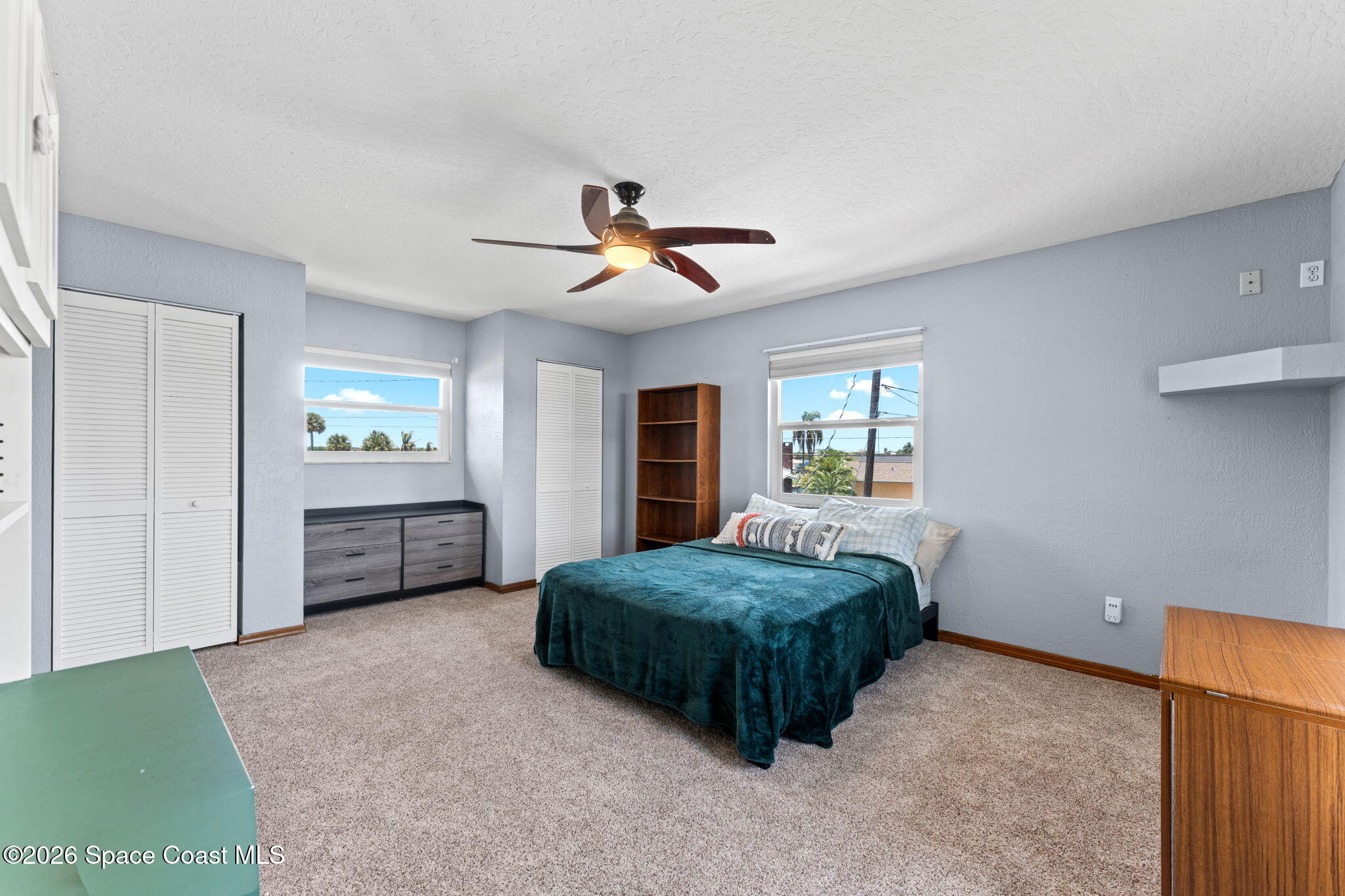 1275 Island Drive