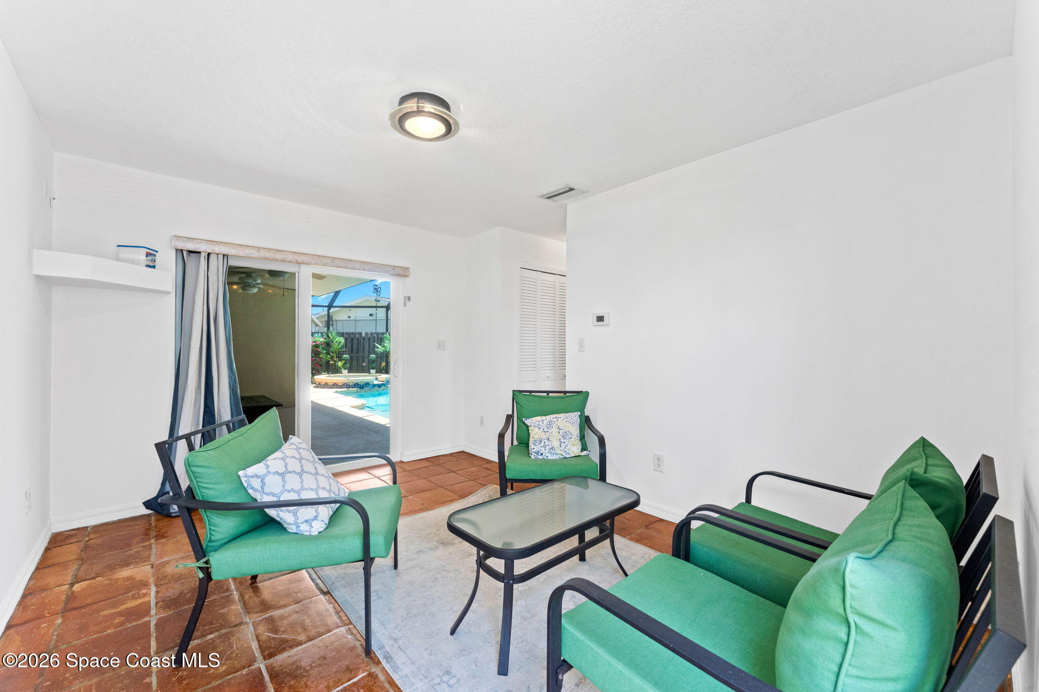 1275 Island Drive