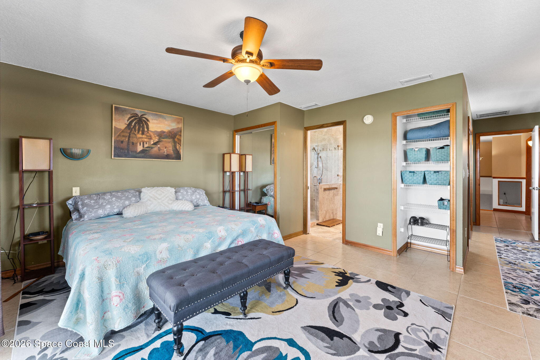 1275 Island Drive