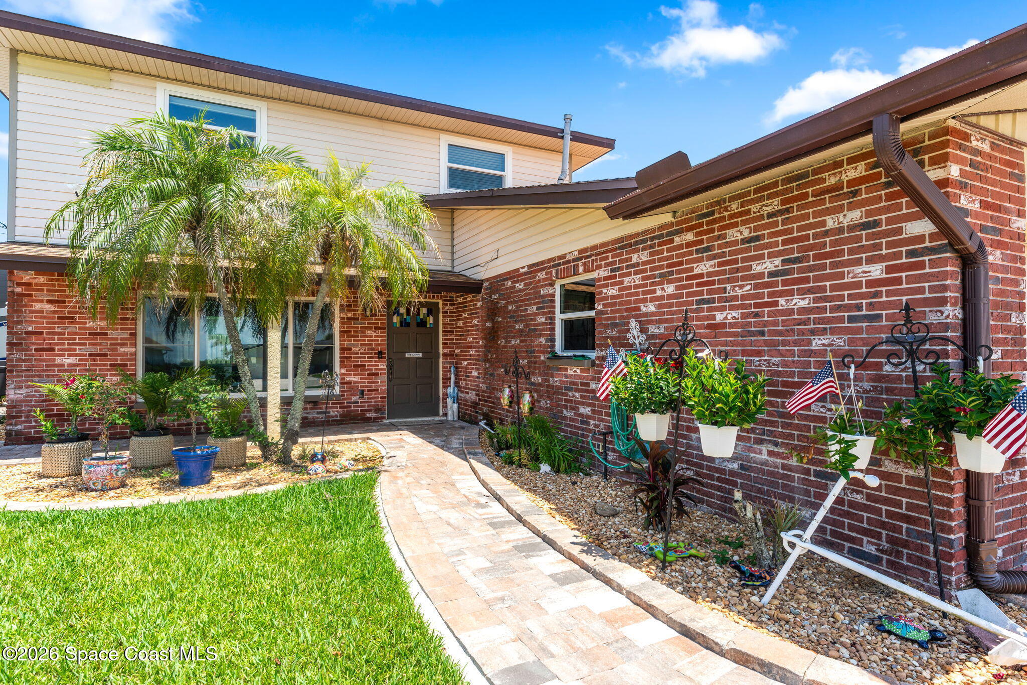 1275 Island Drive