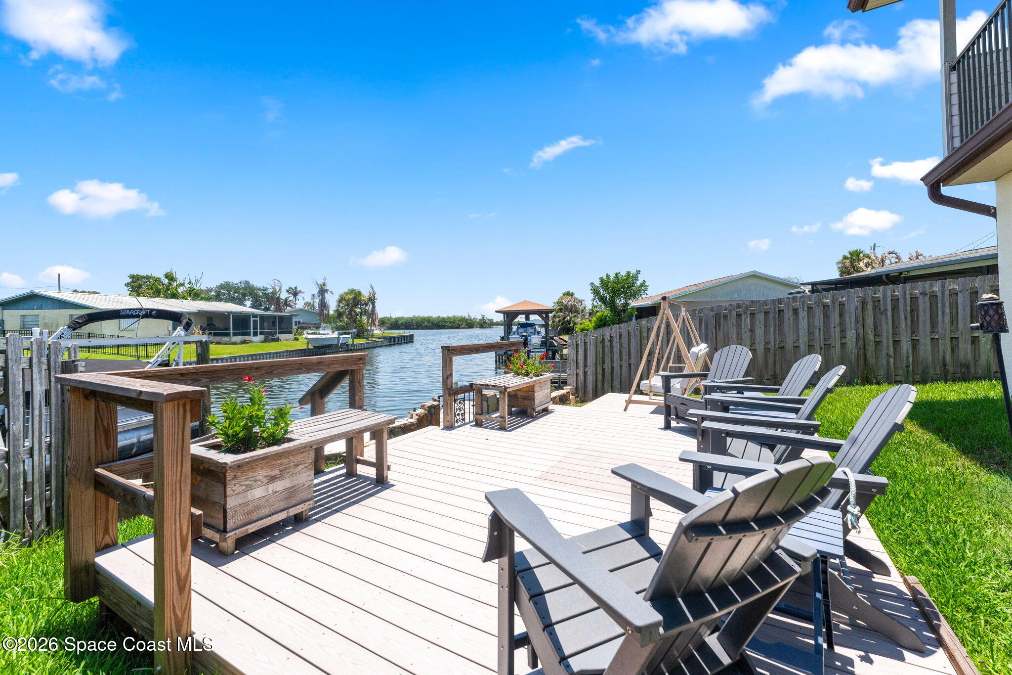 1275 Island Drive