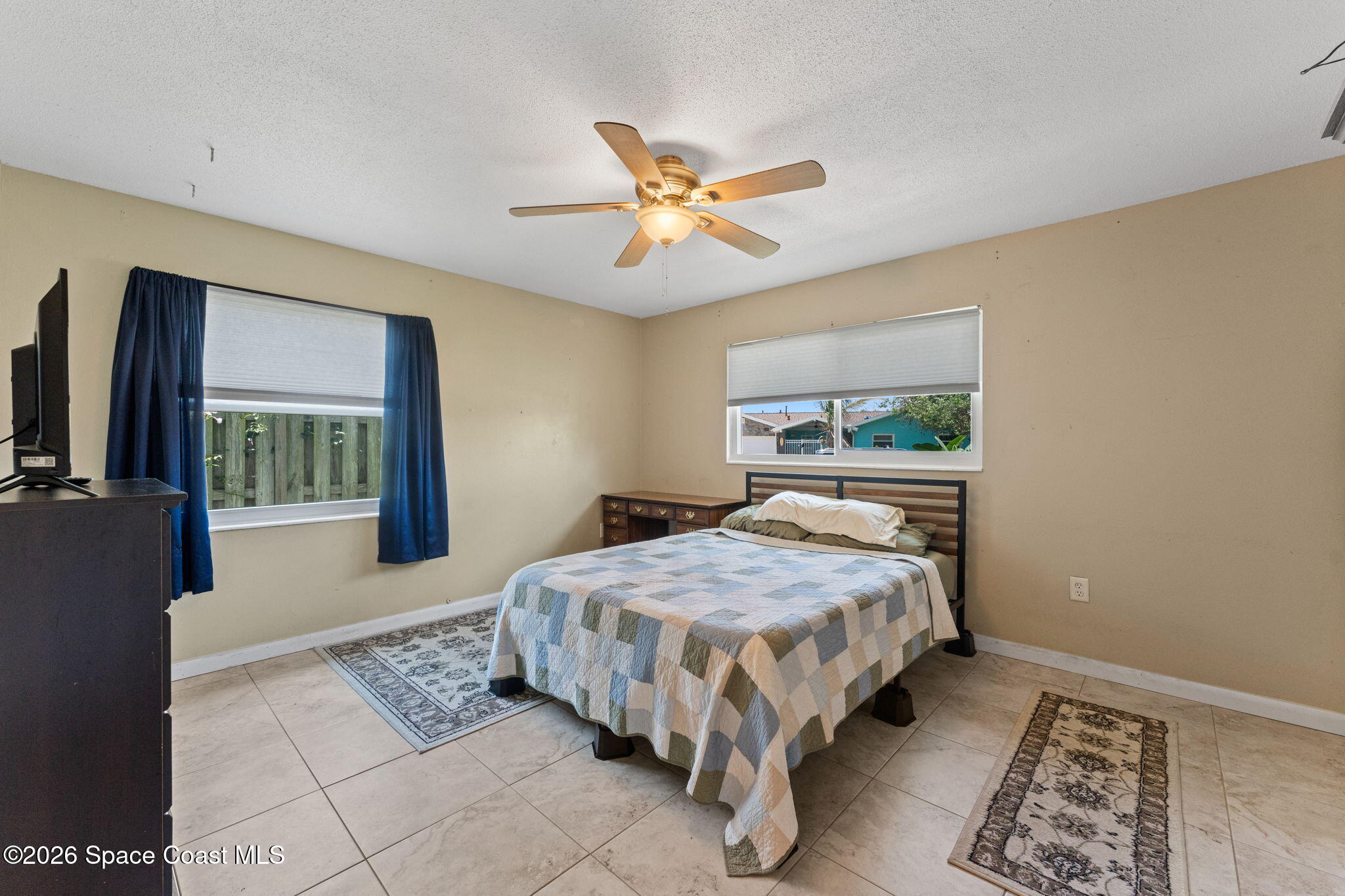 1275 Island Drive