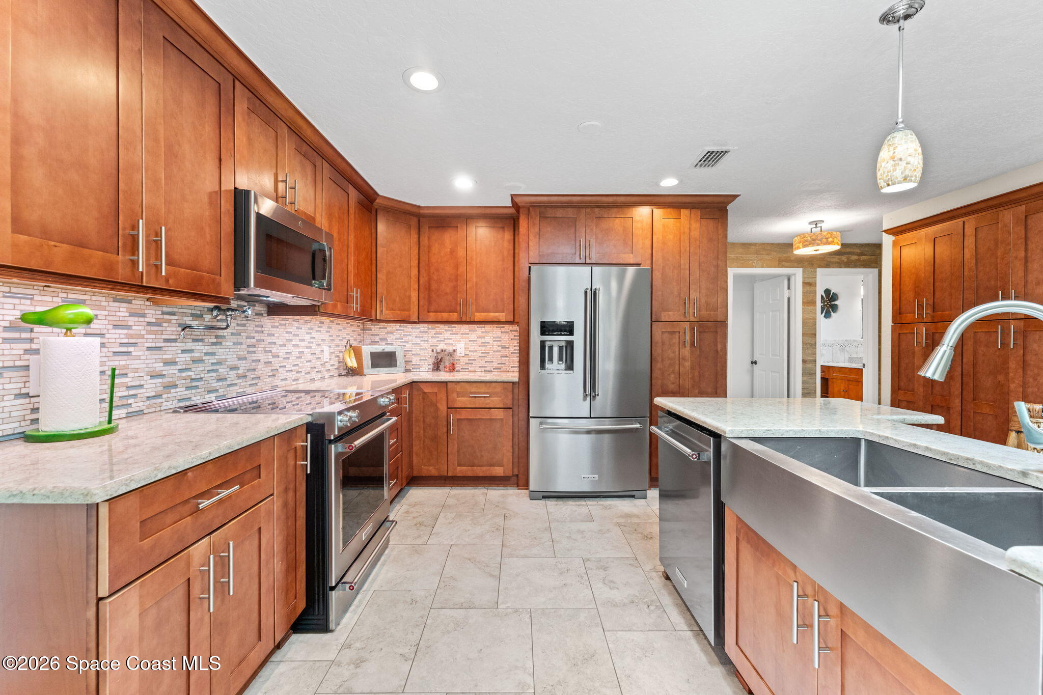 1275 Island Drive