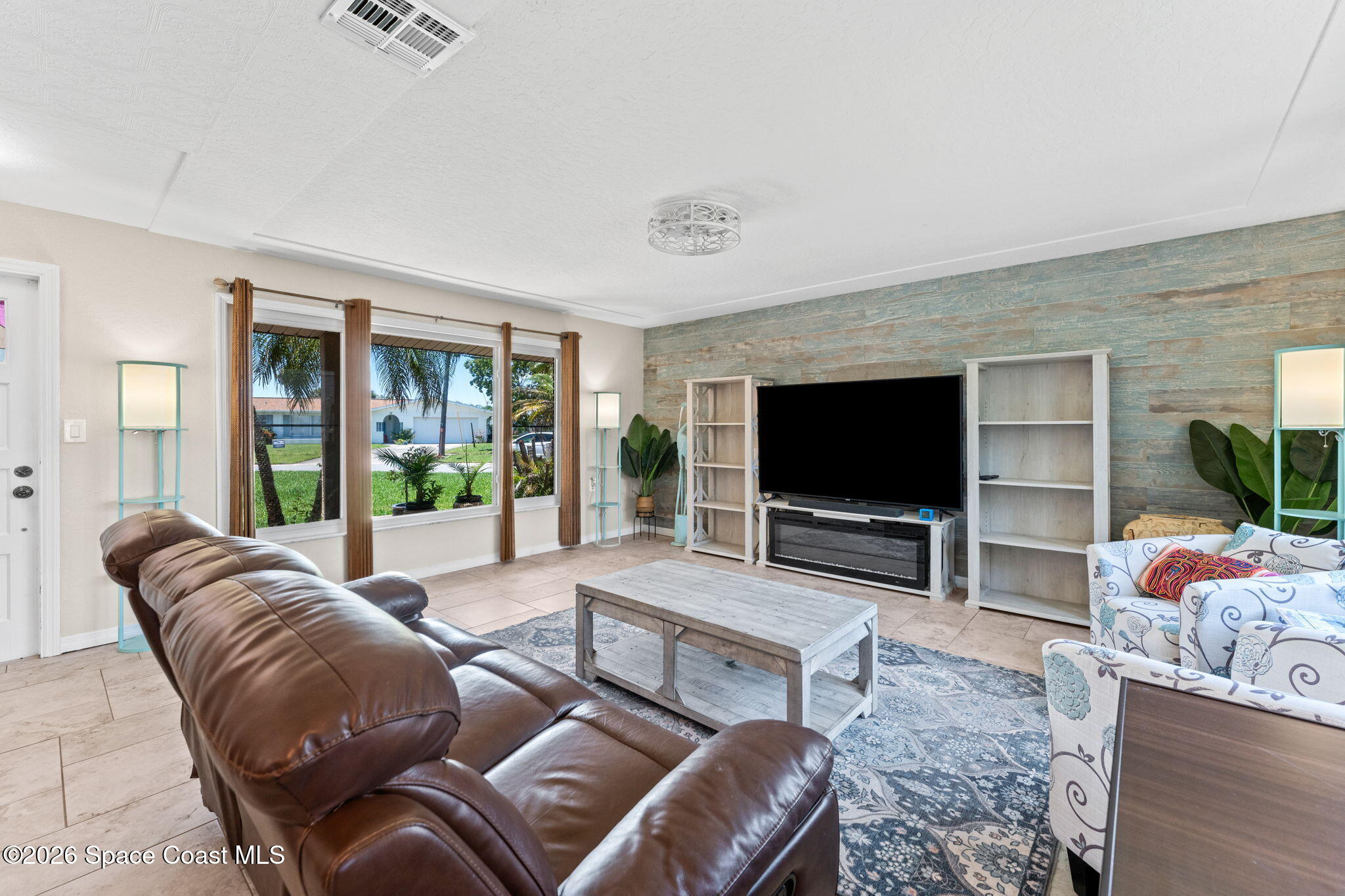 1275 Island Drive