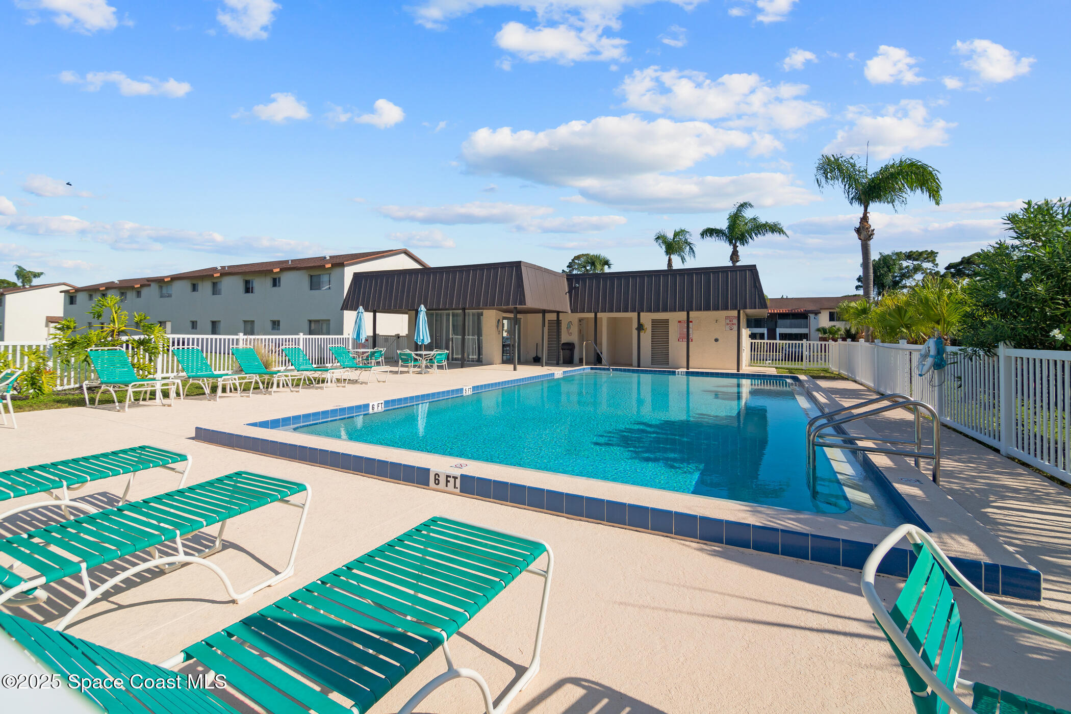 627 Ridge Club Drive 14