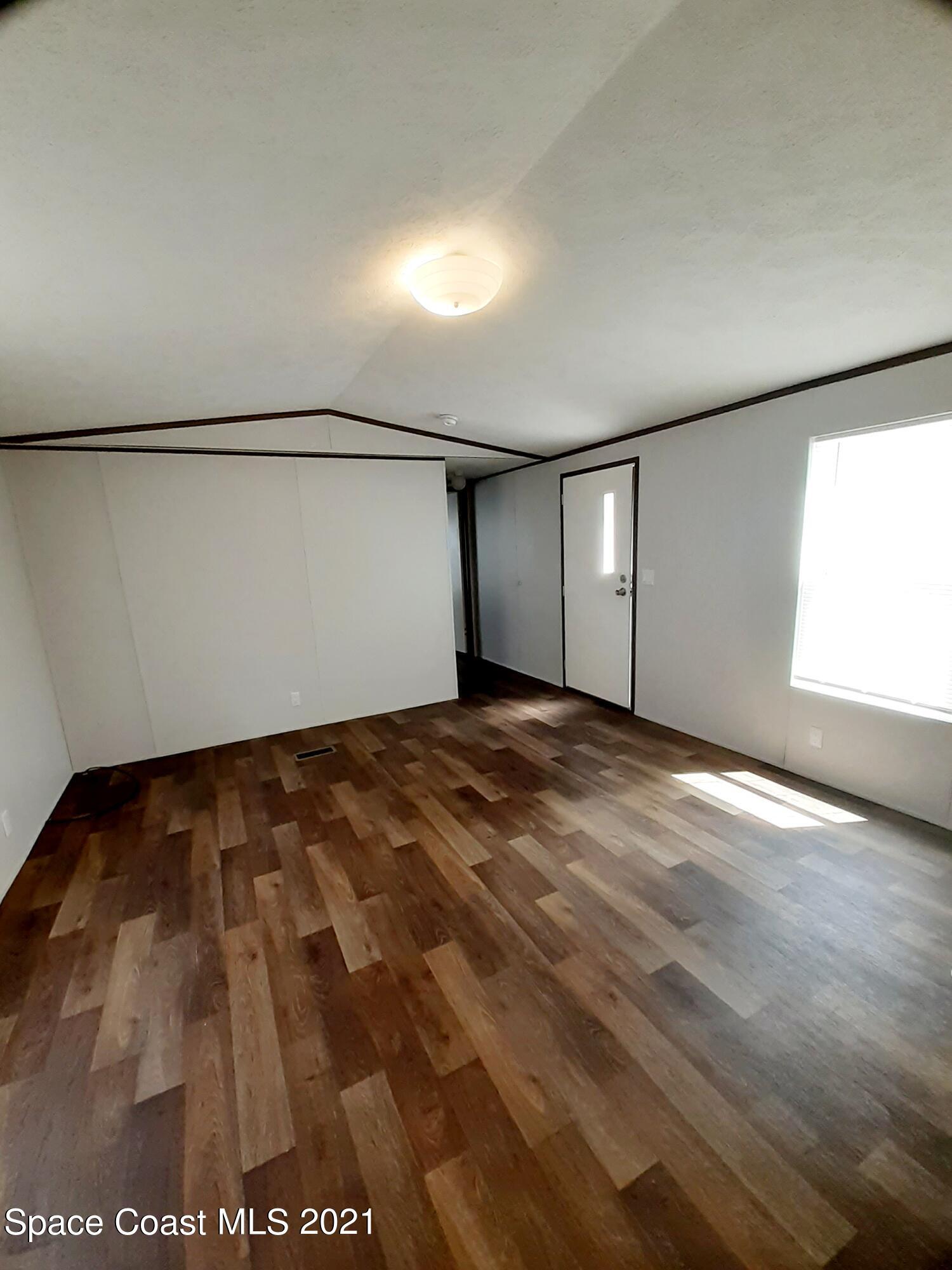 1632 Ridge Drive