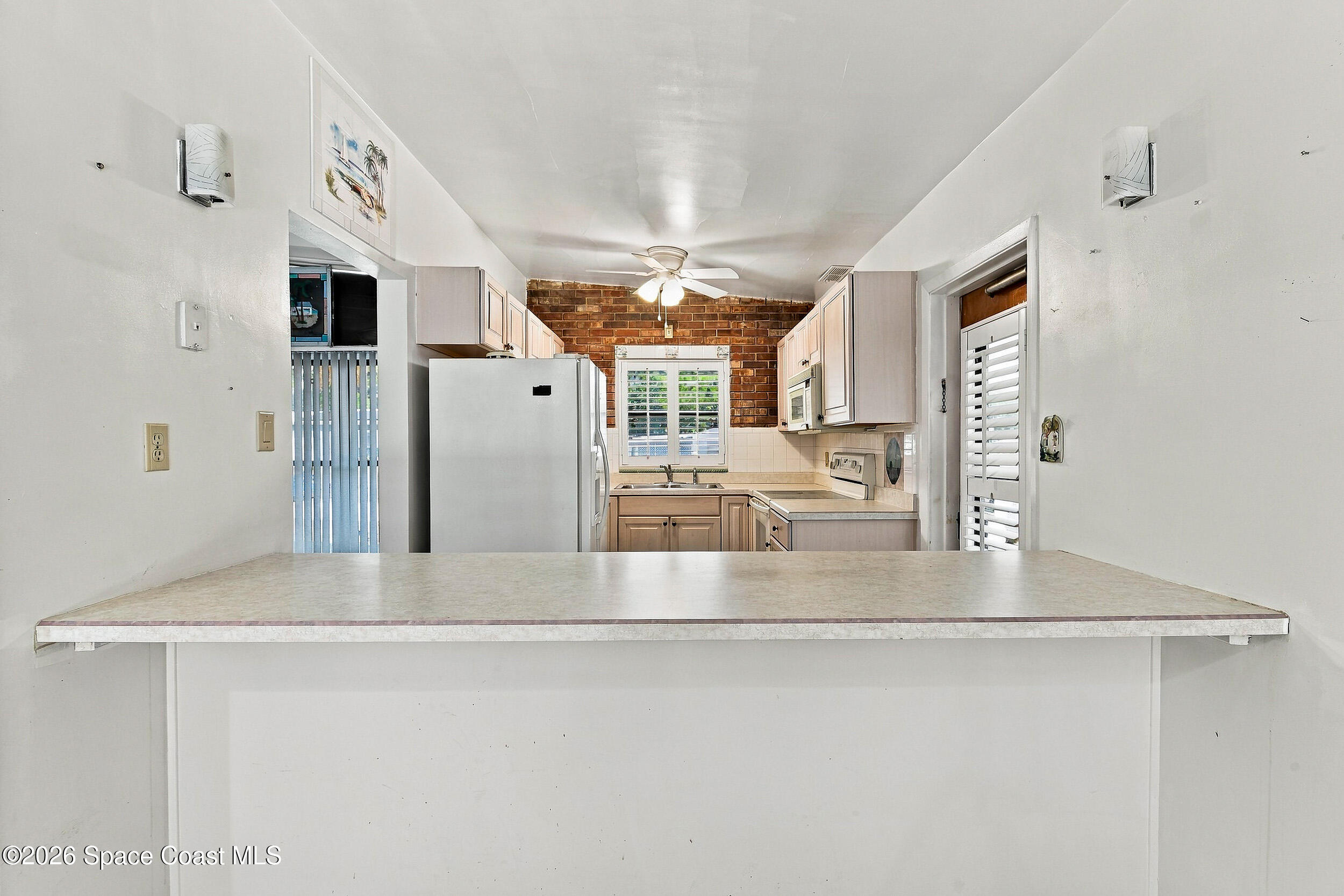 15 Knollwood Drive