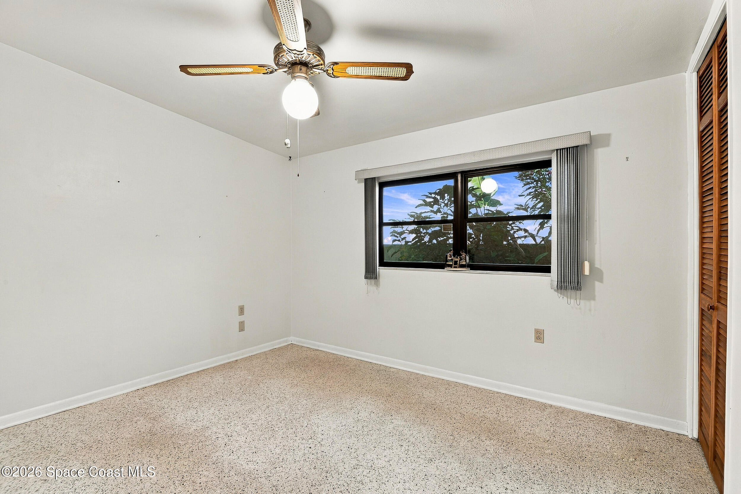 15 Knollwood Drive
