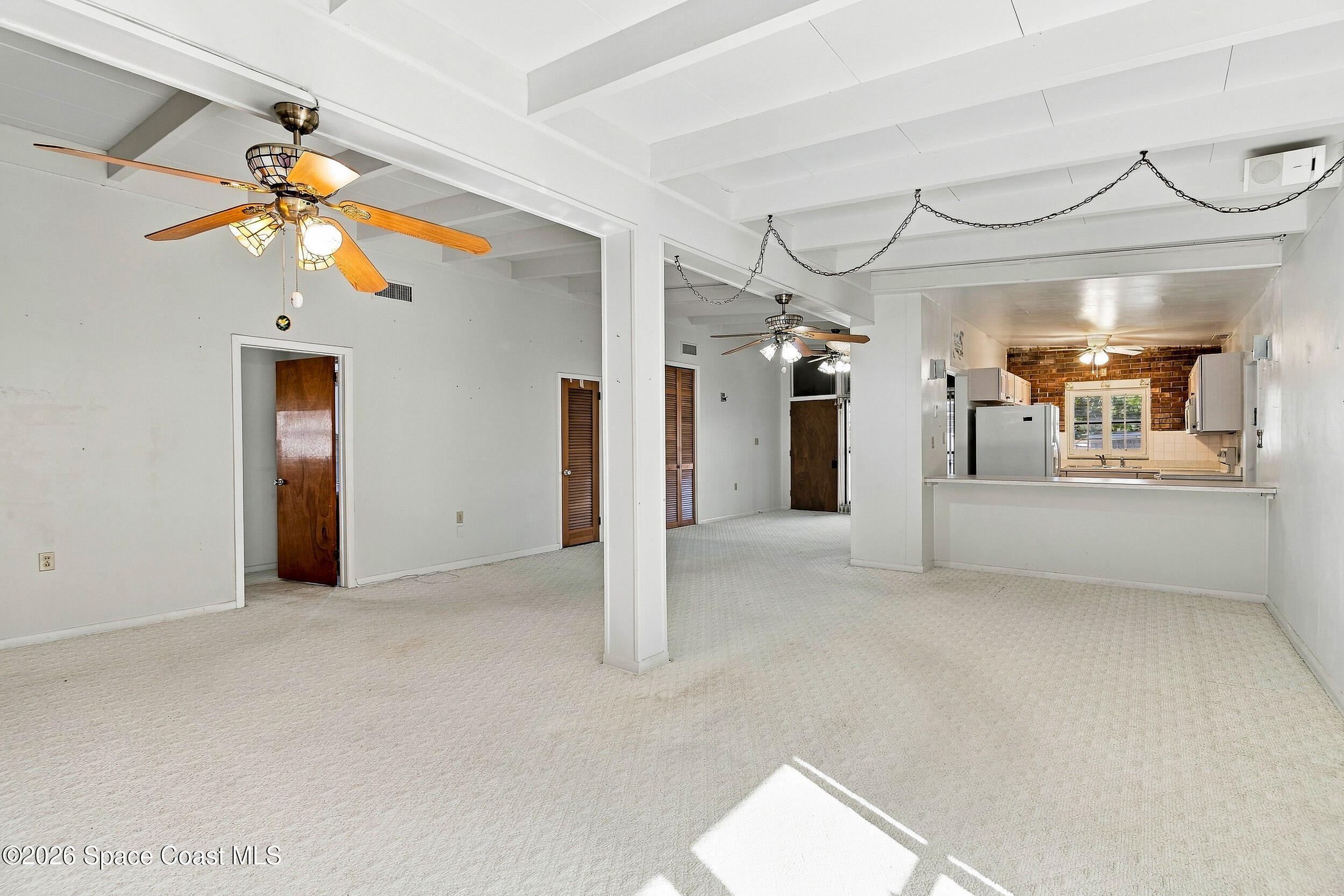 15 Knollwood Drive