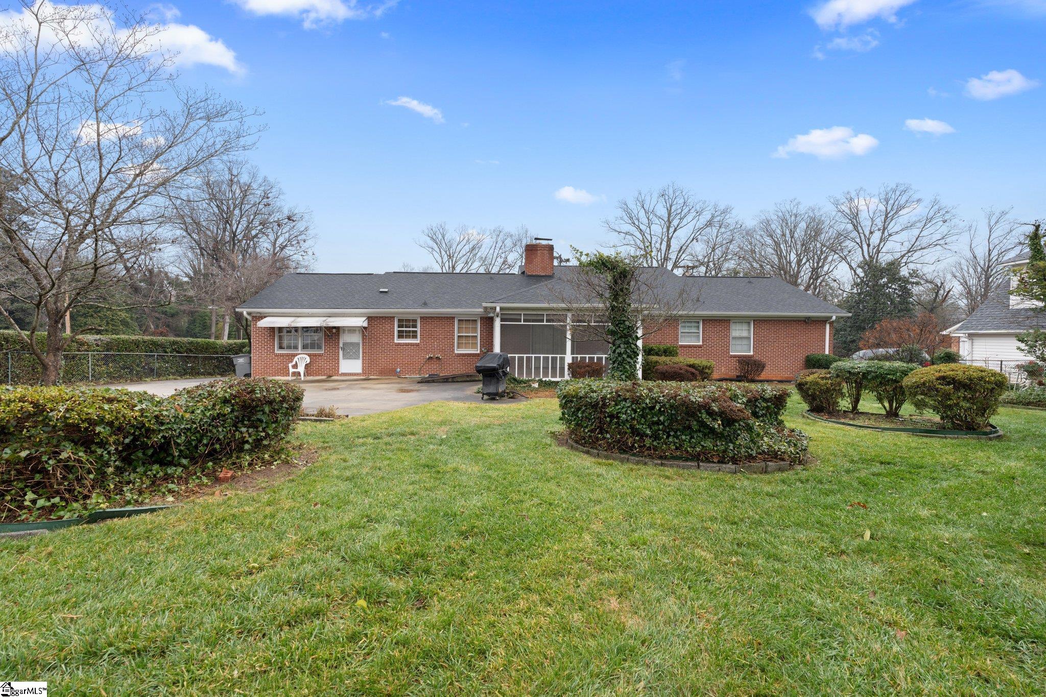 2 Woodfern Circle