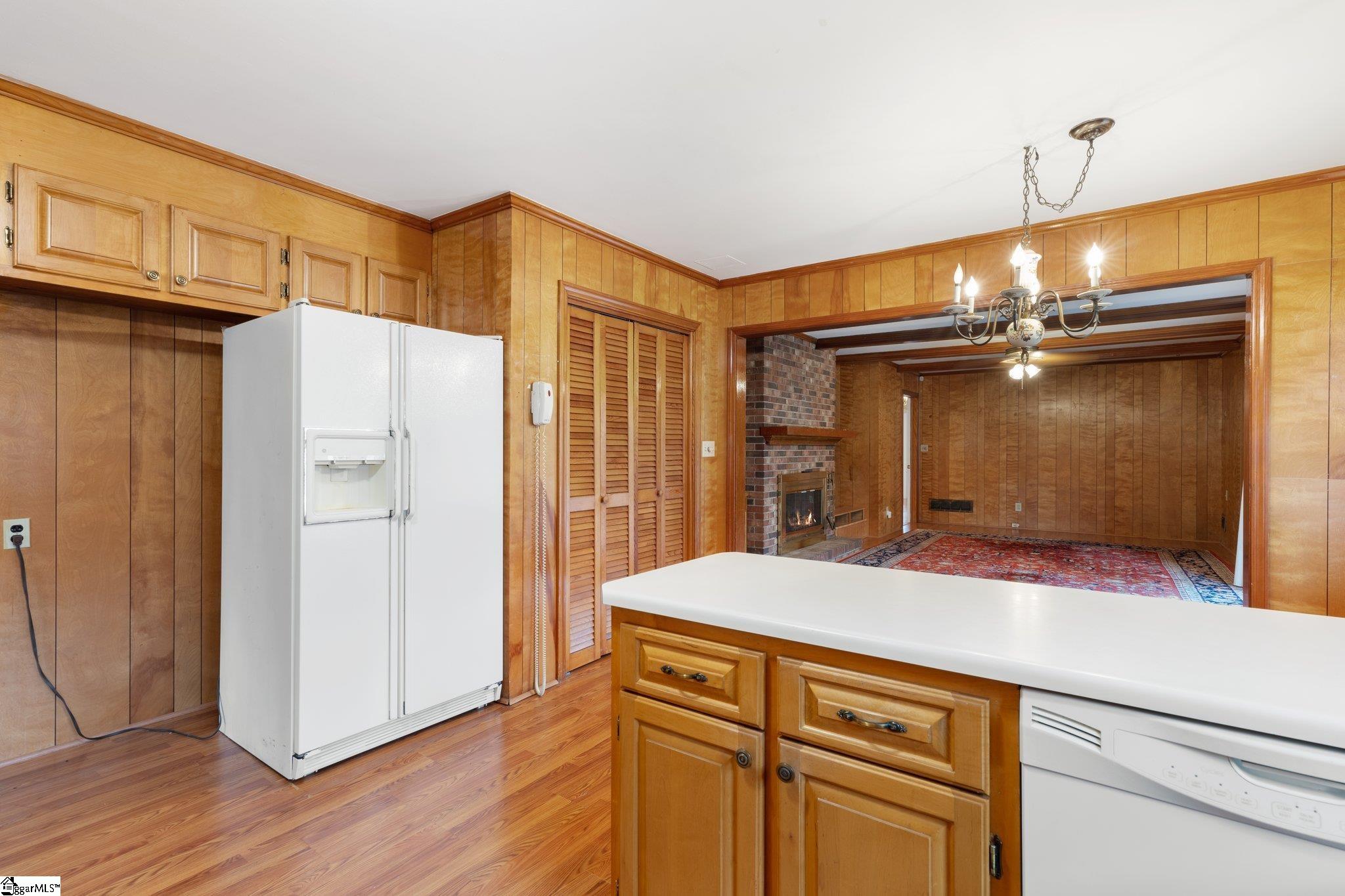 2 Woodfern Circle