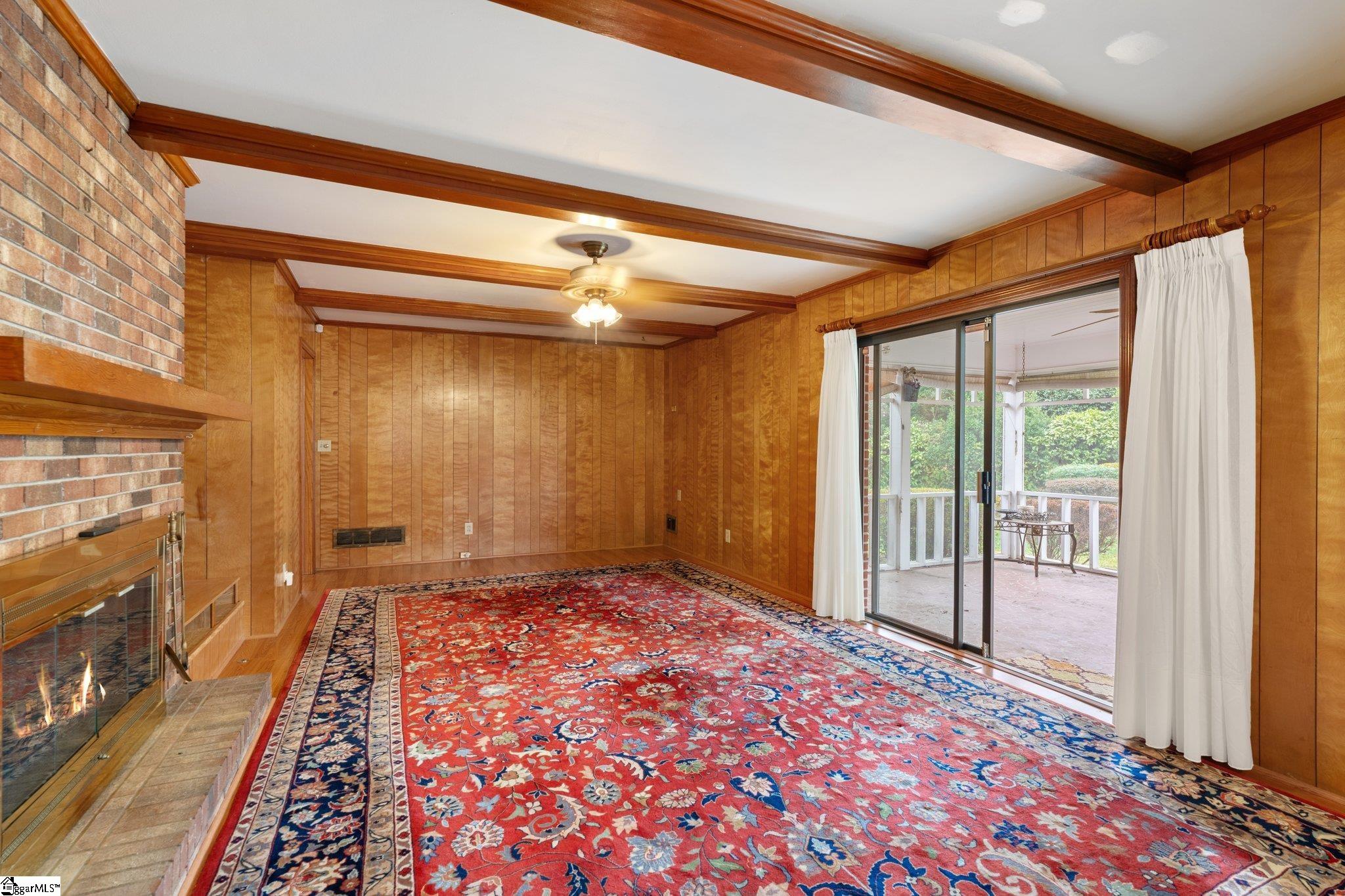 2 Woodfern Circle