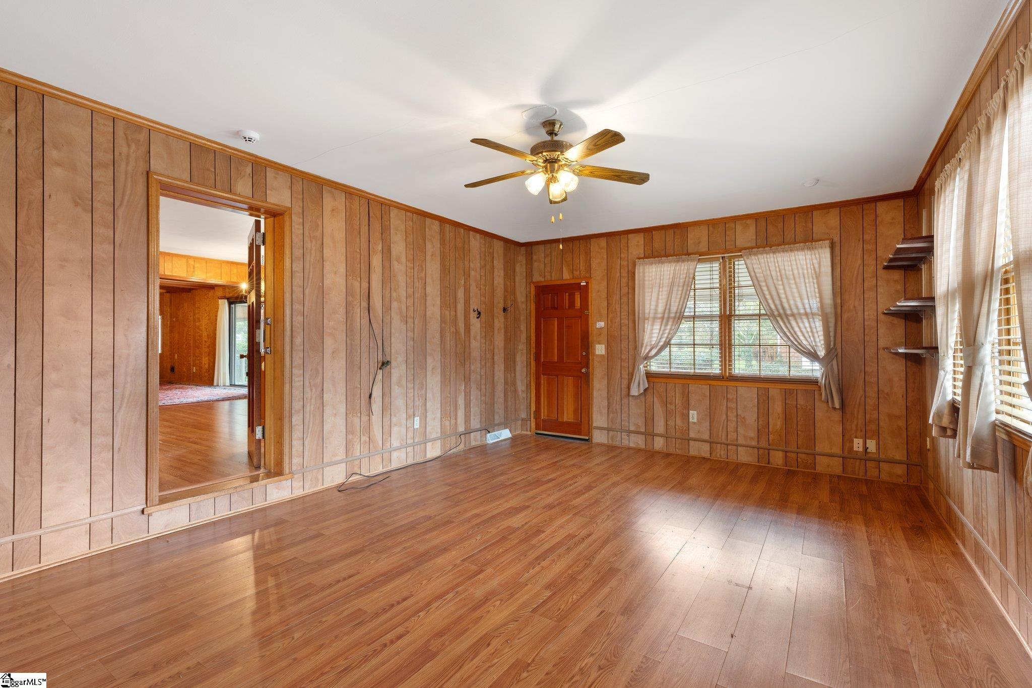 2 Woodfern Circle
