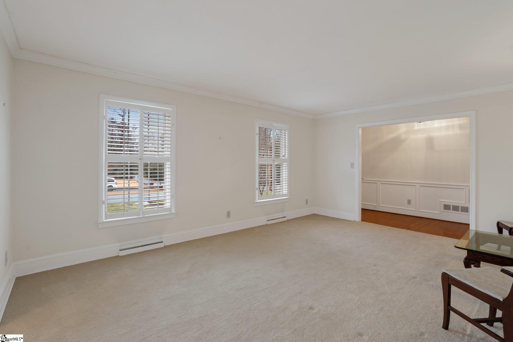 2 Woodfern Circle