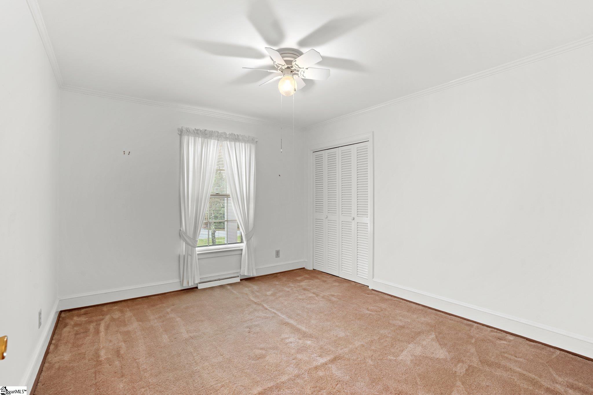 2 Woodfern Circle