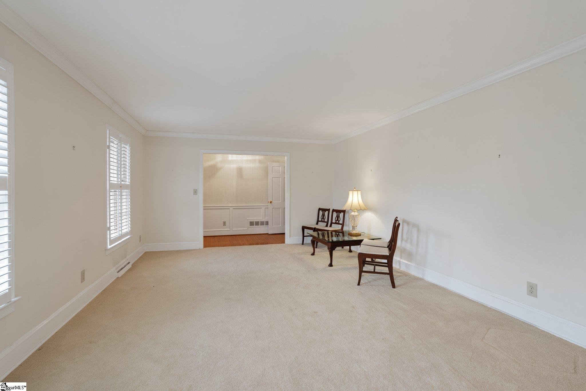 2 Woodfern Circle