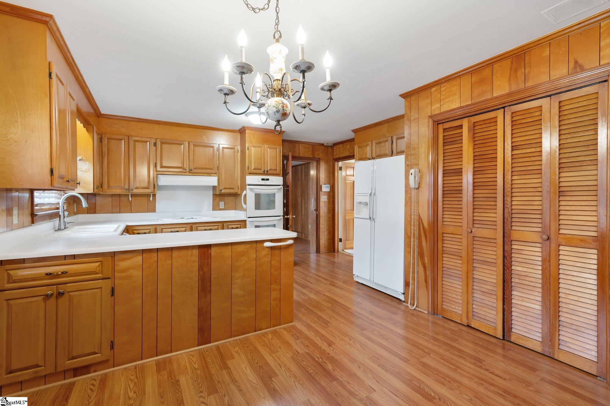 2 Woodfern Circle
