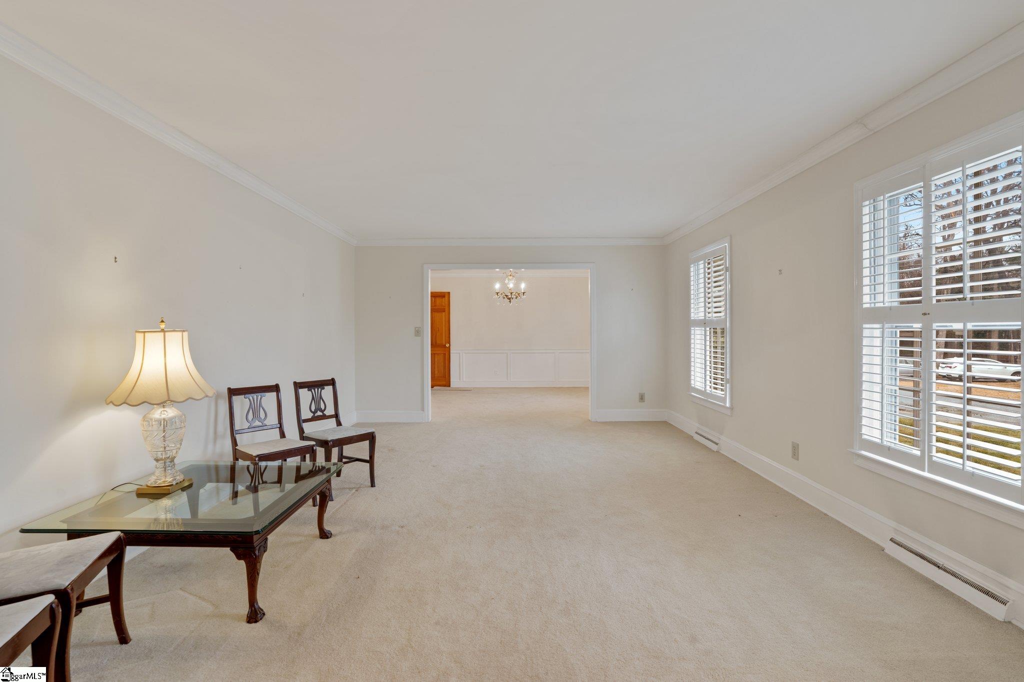 2 Woodfern Circle