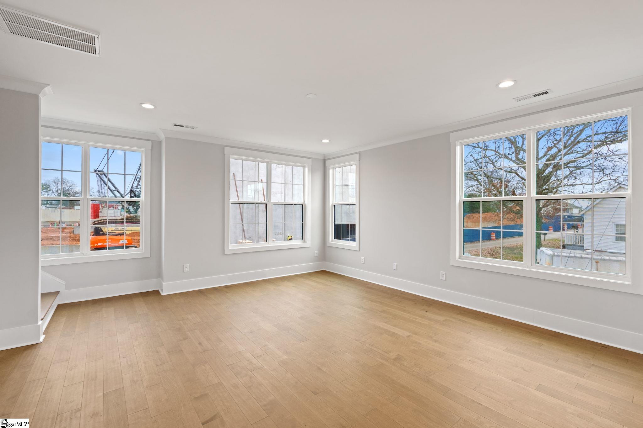 1305 Pendleton Street Unit 18