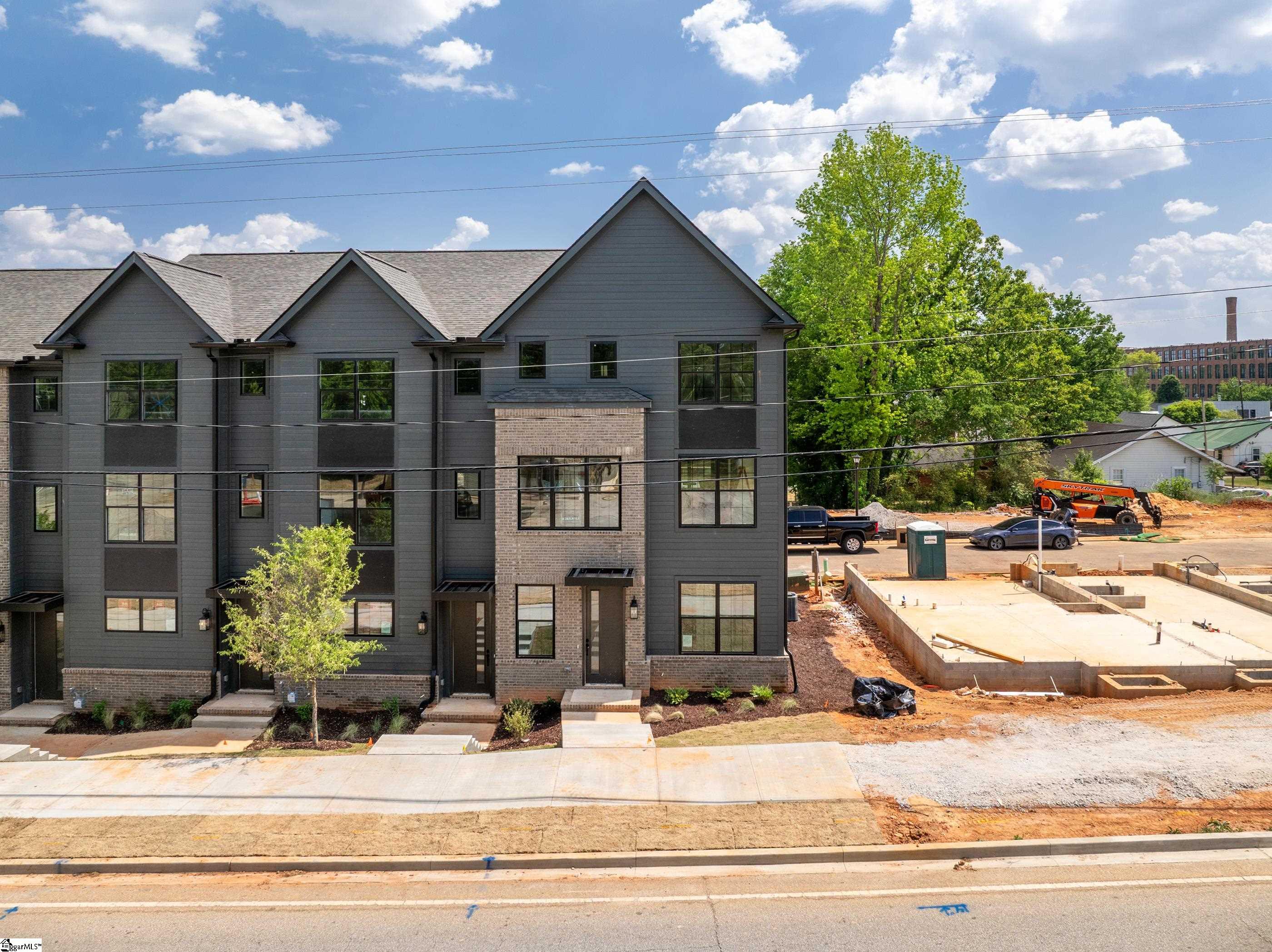 1305 Pendleton Street Unit 18