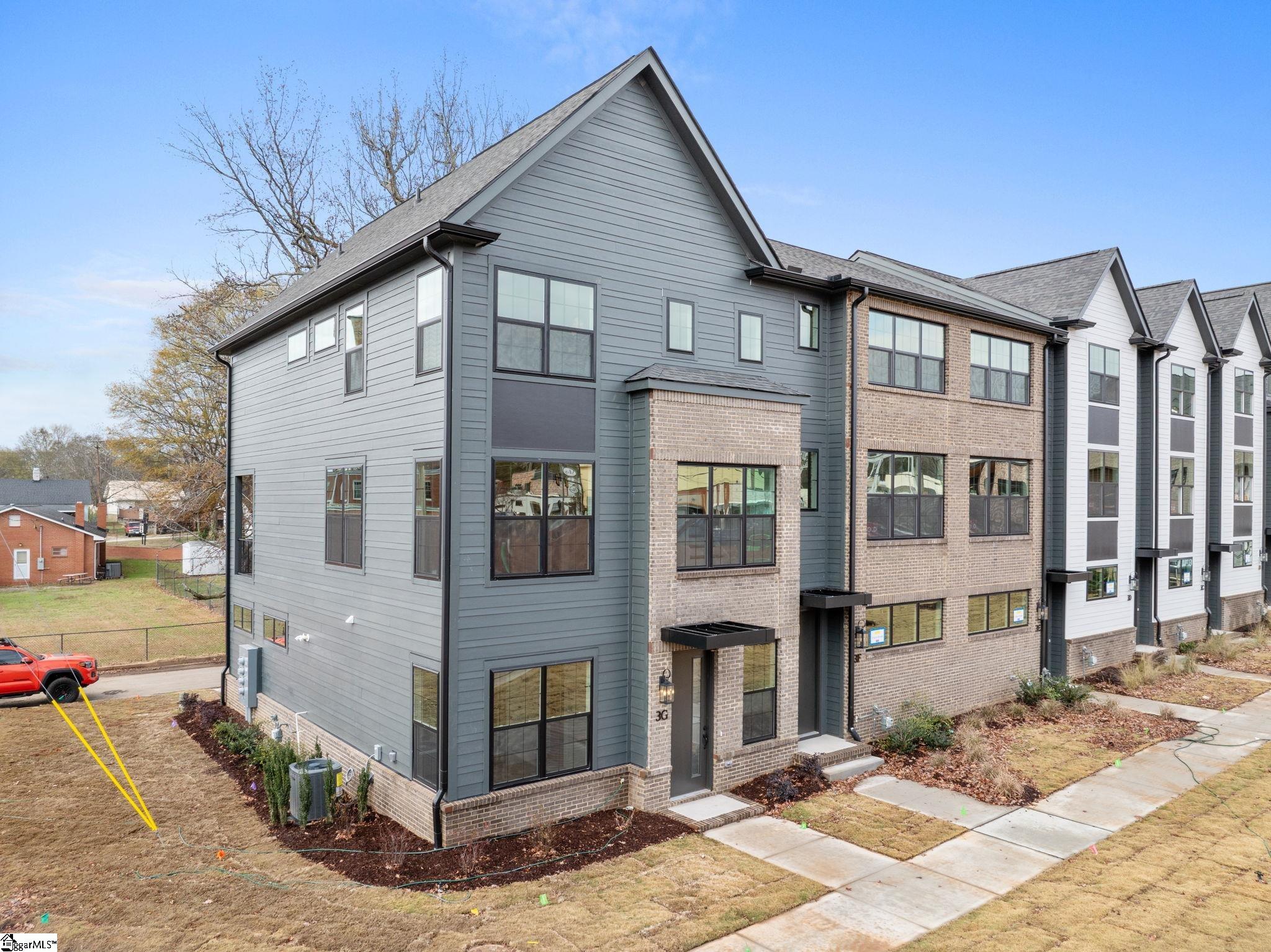 1305 Pendleton Street Unit 18