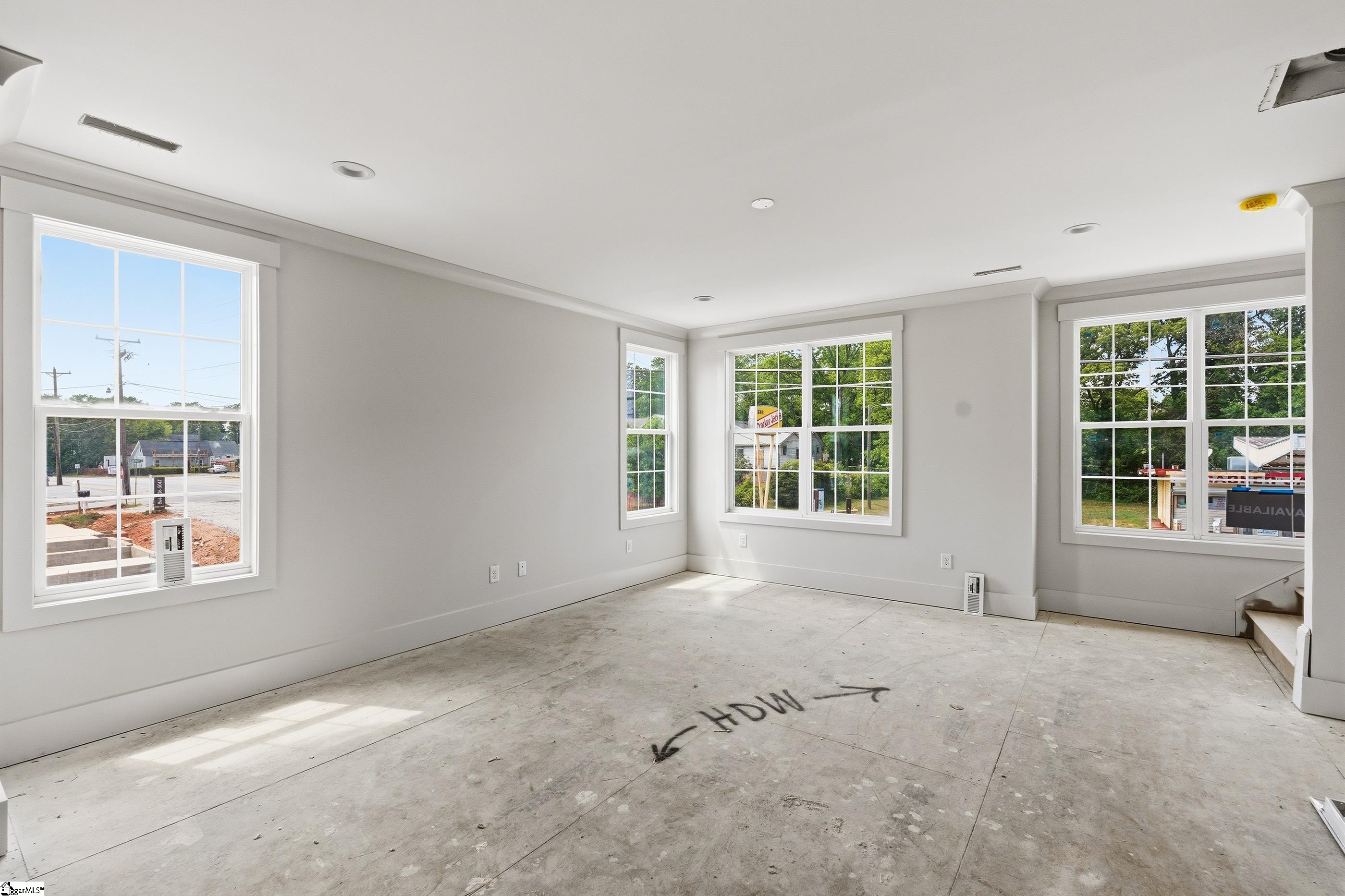 1305 Pendleton Street Unit 18