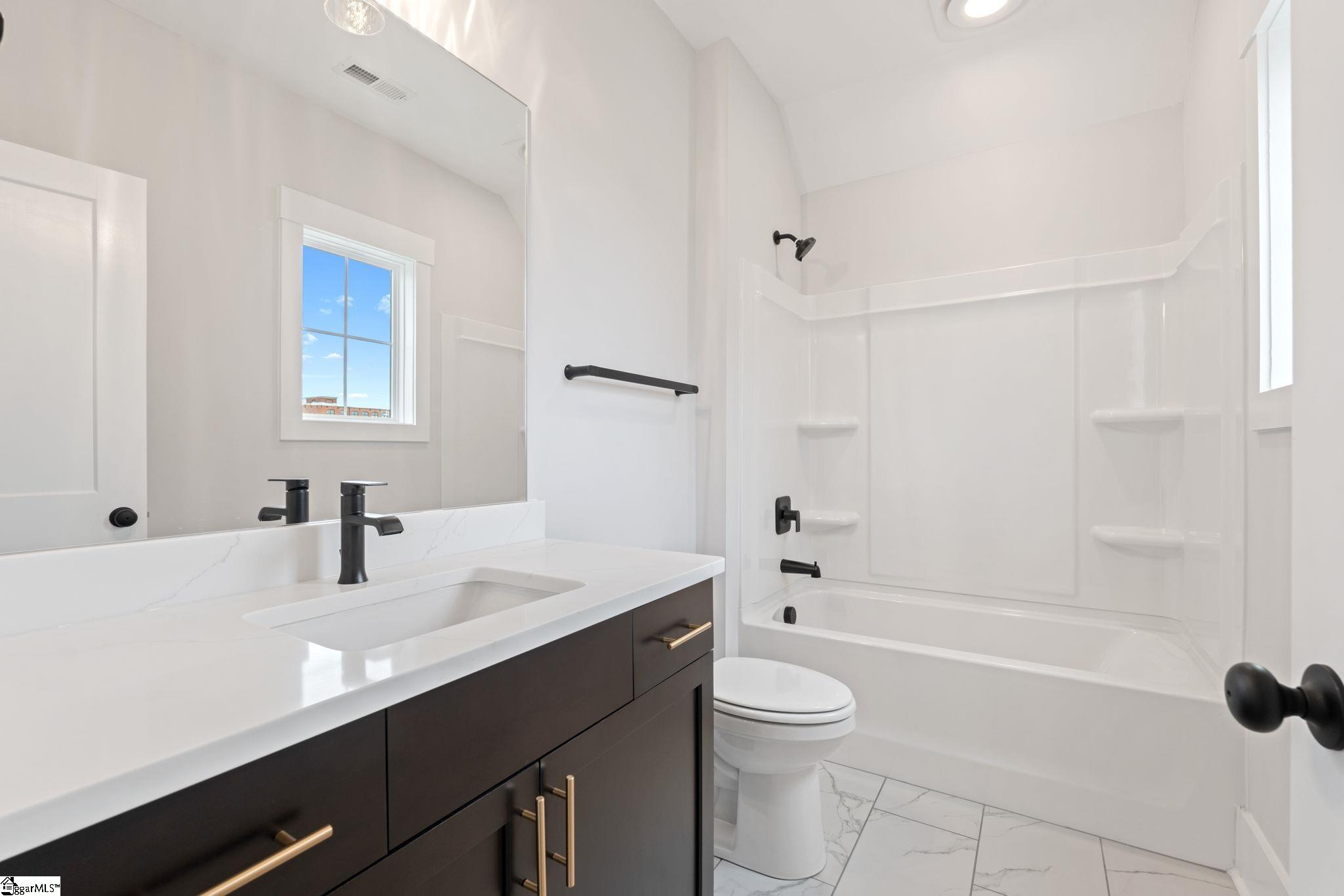 1305 Pendleton Street Unit 18