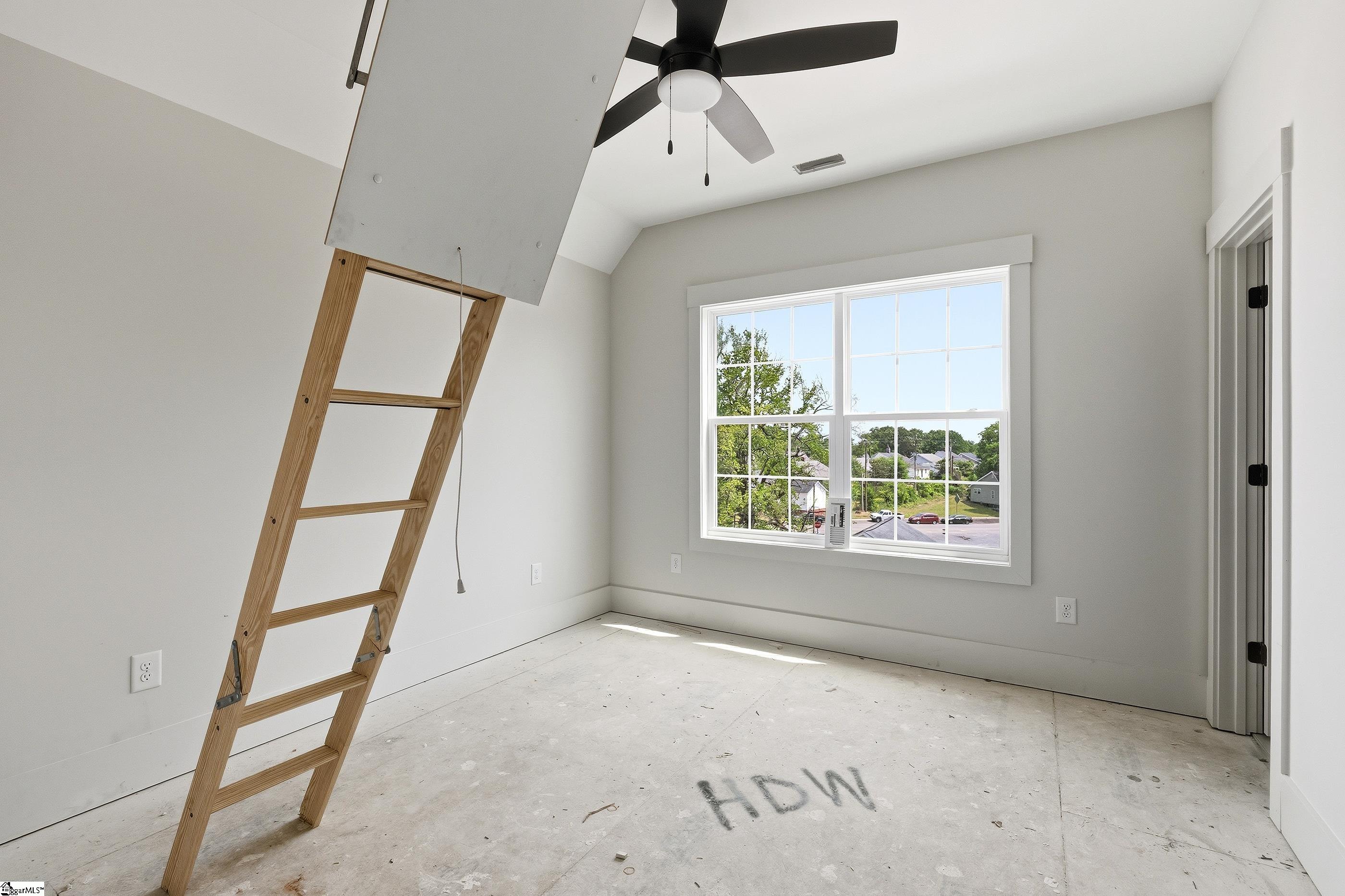 1305 Pendleton Street Unit 18