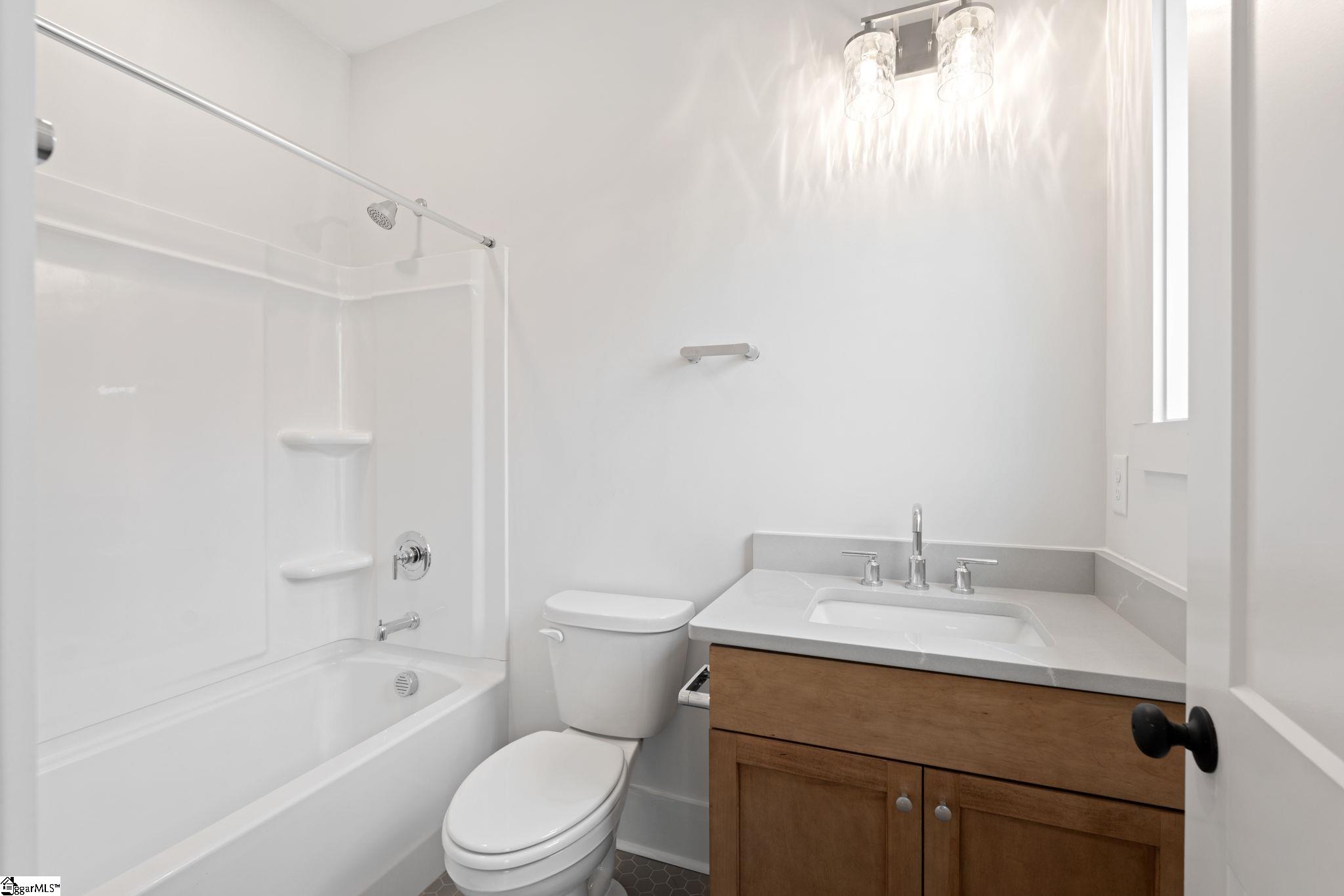 1305 Pendleton Street Unit 14