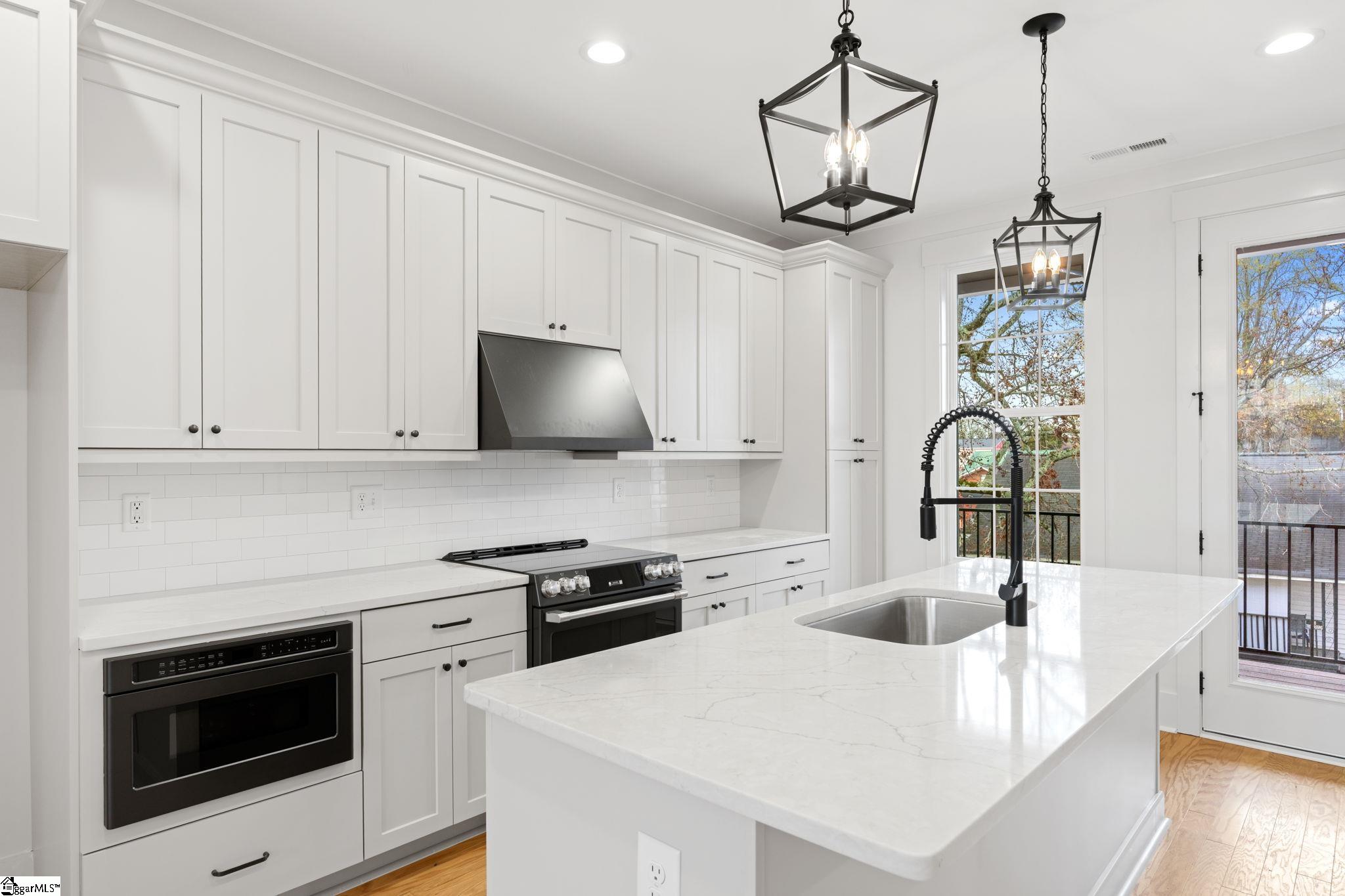 1305 Pendleton Street Unit 14