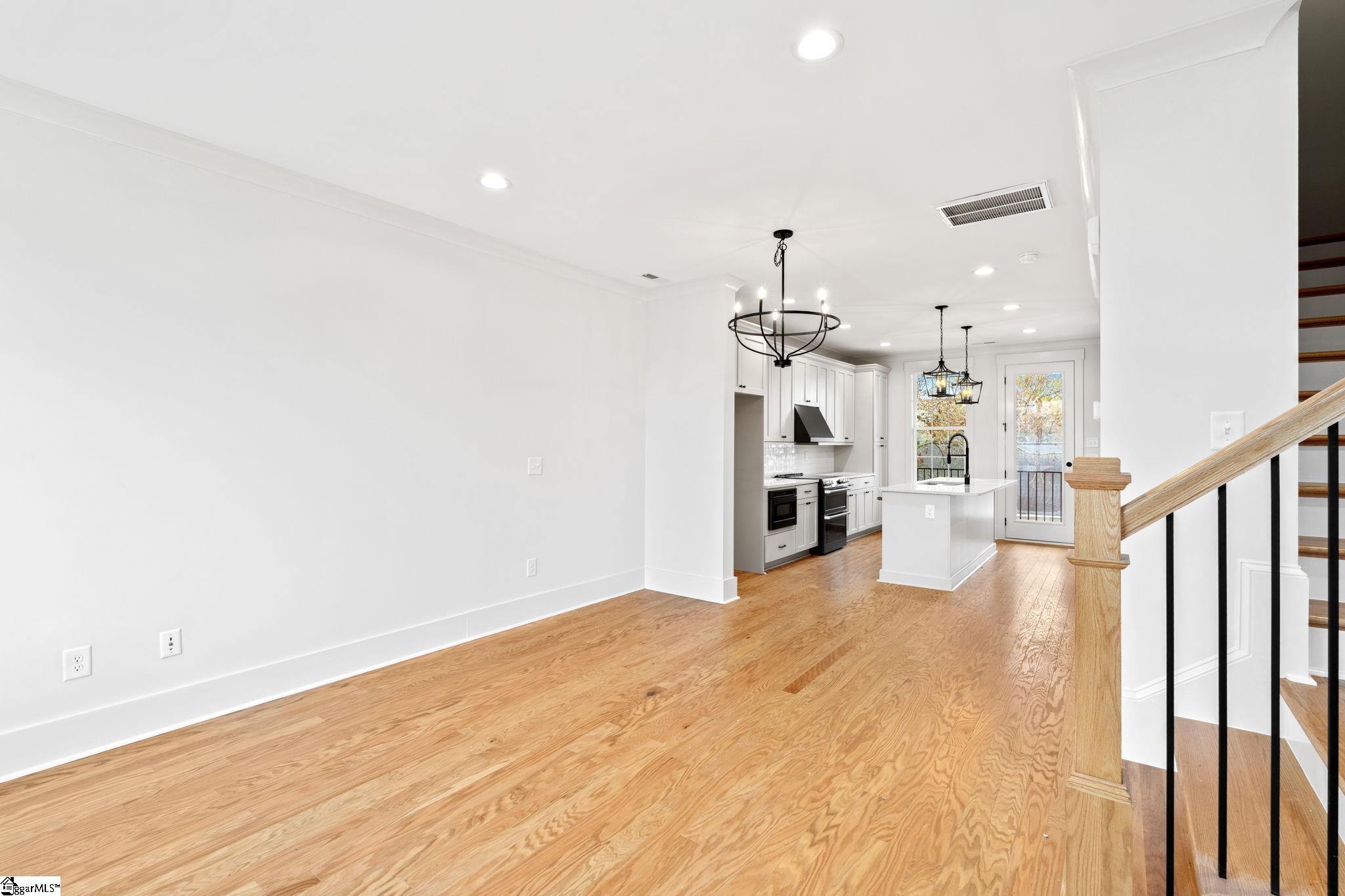 1305 Pendleton Street Unit 14